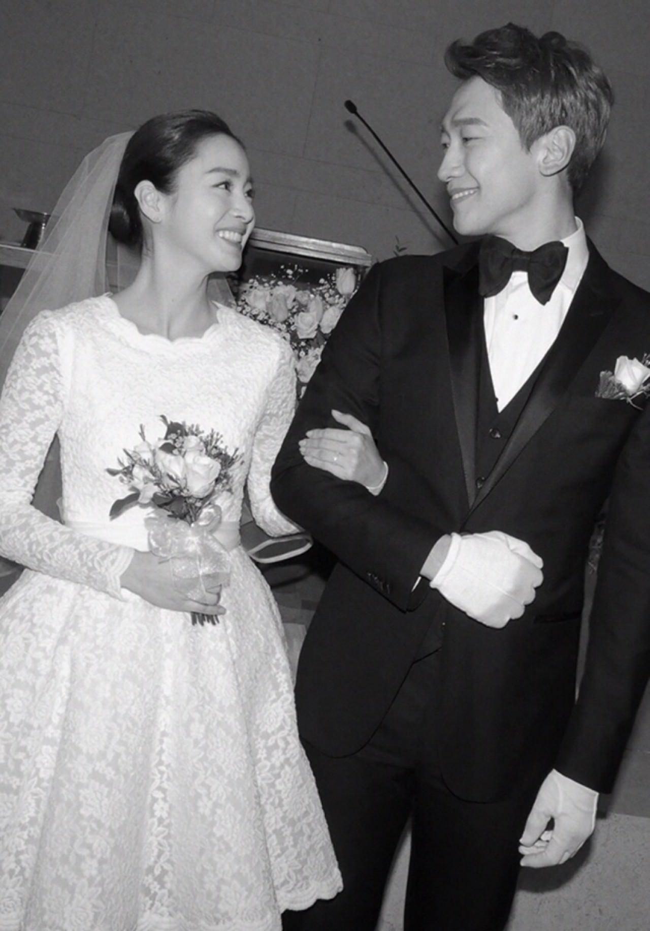 RAIN與金泰希愛情長跑在今年初結婚，25日喜獲千金。（網路圖片）