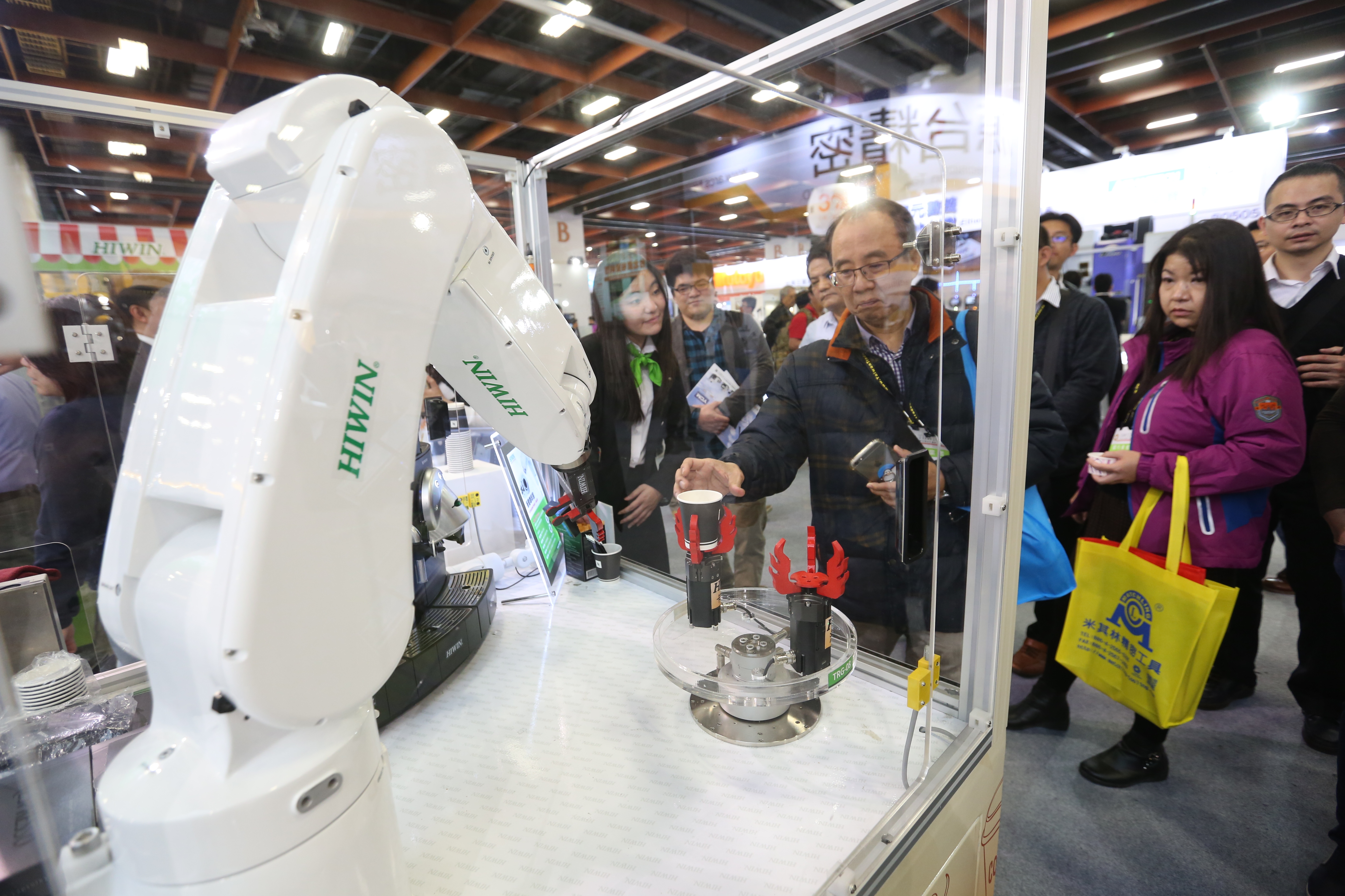 法人認為，機器人概念股是下一個趨勢題材，成長潛力值得期待。孫慶龍靠危機入市選股法也抓到相關飆股。