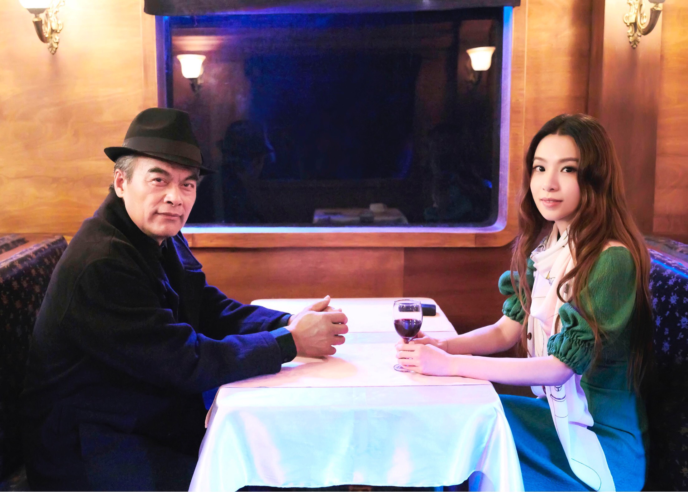 田馥甄飾演「列車上的女孩」，與牧師演員林慶台對戲。（華研提供）