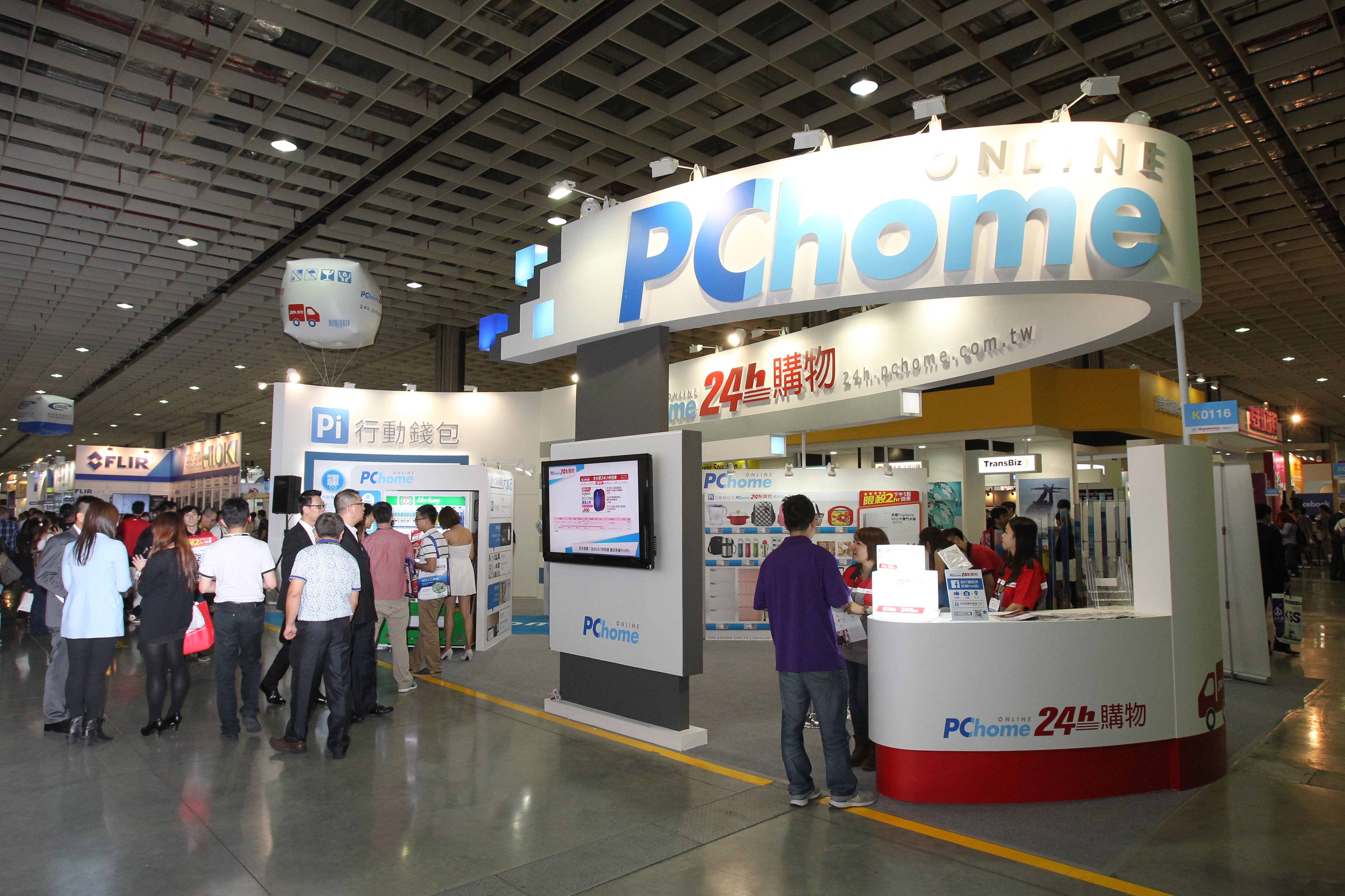 講究取貨速度、想買3C產品的網購族，心中首選仍是國內最大電商平台PChome。