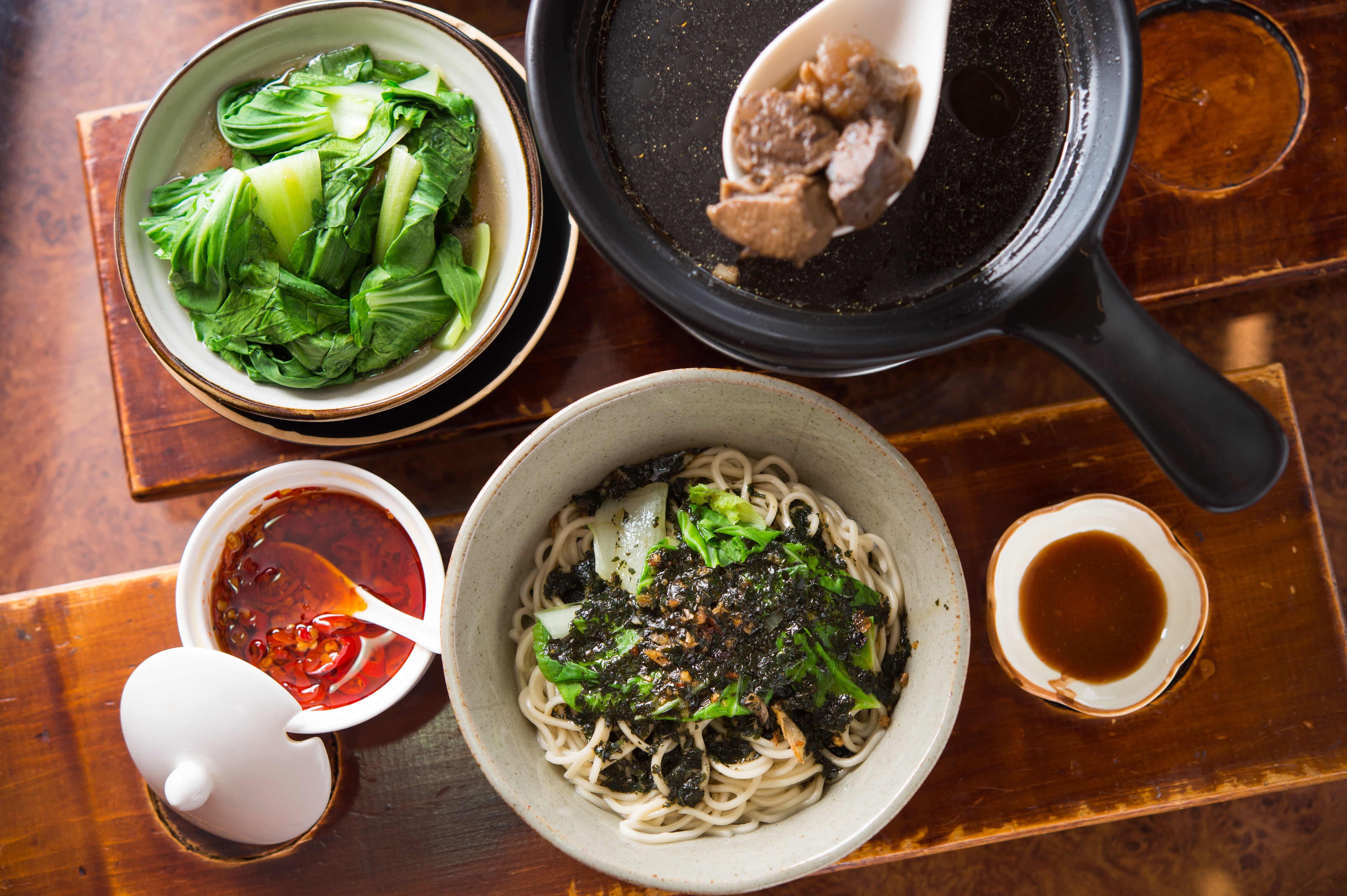 「當歸羊肉」套餐肉嫩湯鮮，香椿拌麵很有農村味。（169元／套）