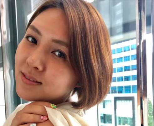 朱芯儀與賈靜雯弟弟衛斯理育有二子,工作量銳減。(翻攝臉書)