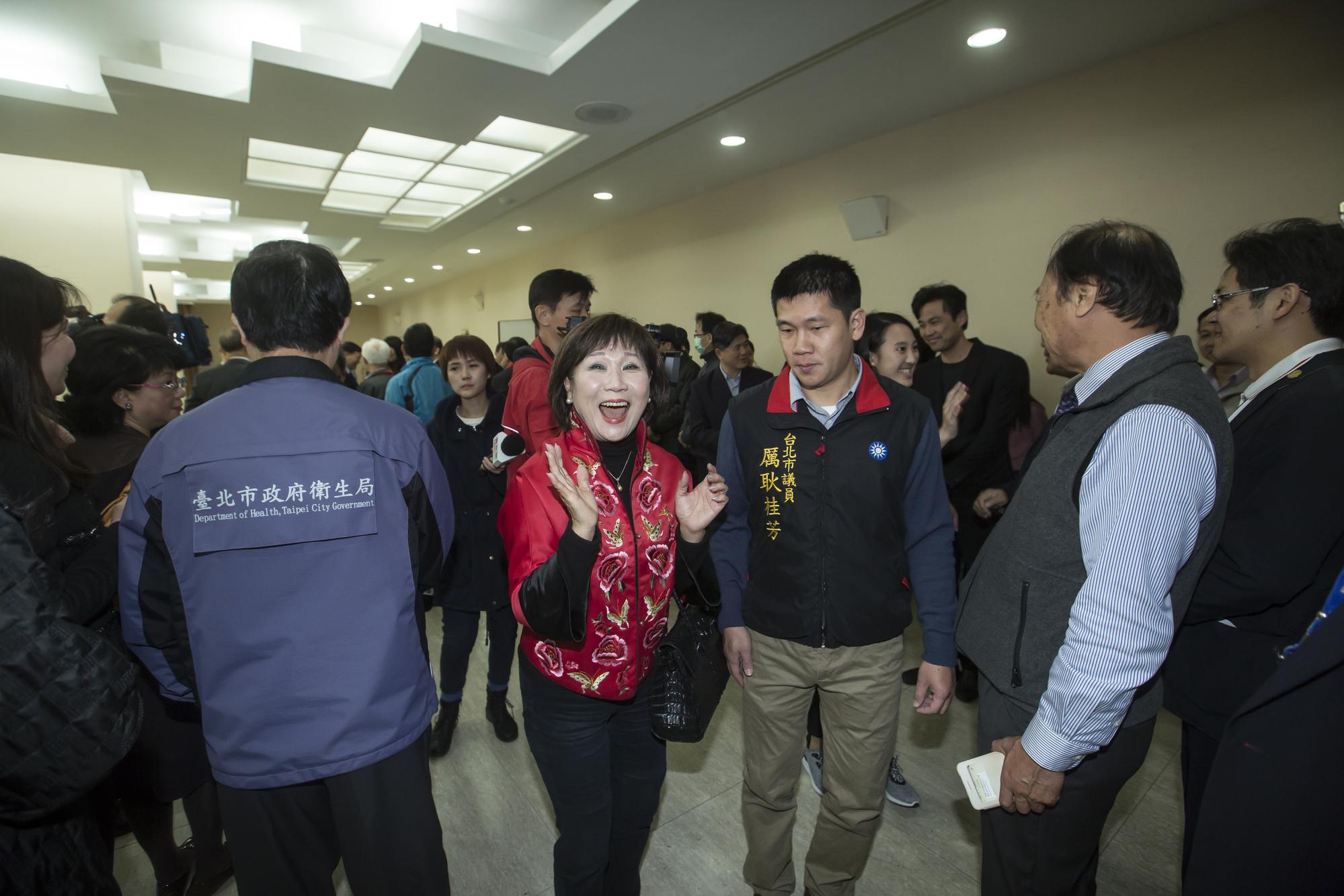 基金會認為厲耿桂芳議員具有文化、教育背景，才會找她來擔任董事。
