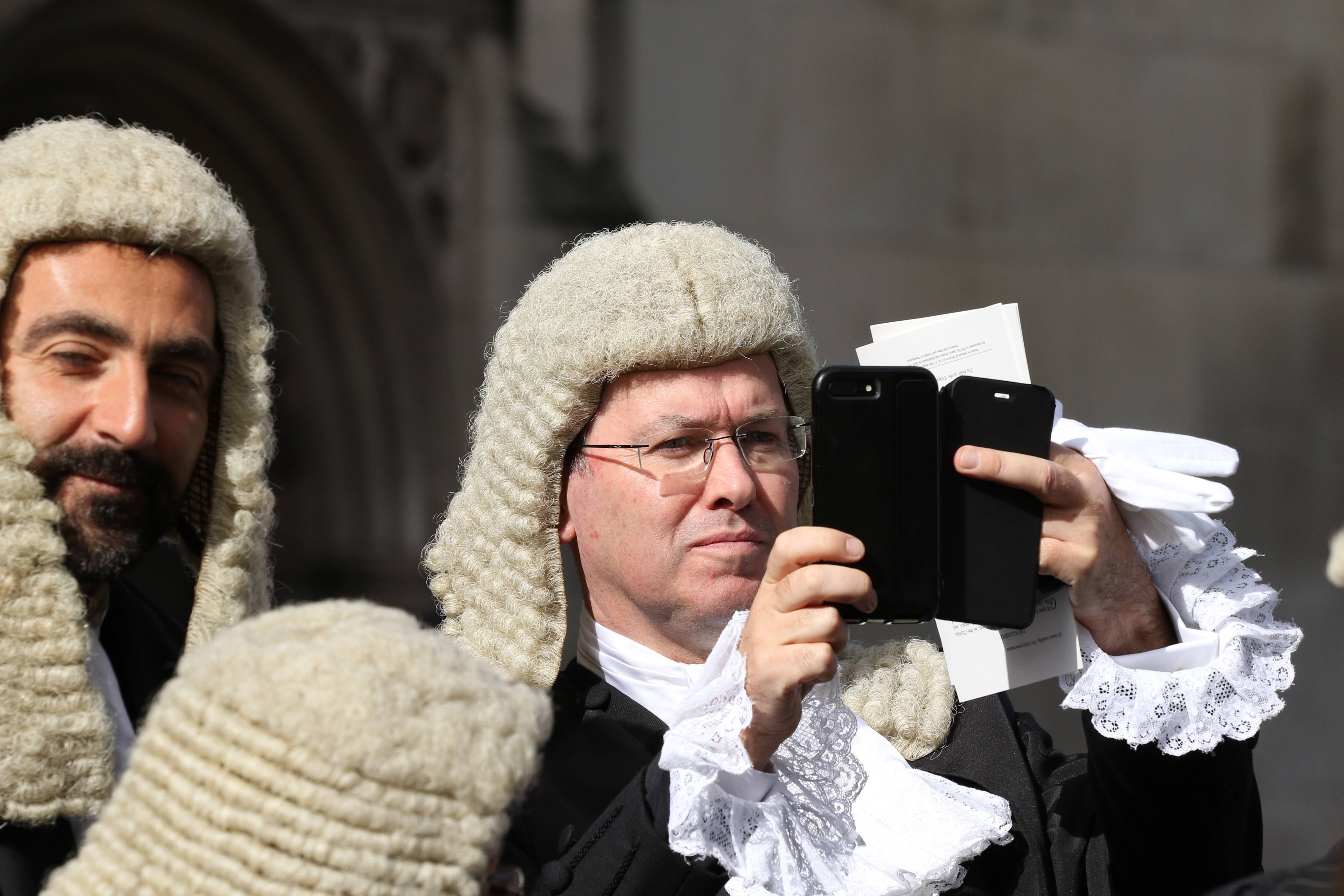 科技進步，未來律師的工作將有一部份被人工智慧所取代。（東方IC）