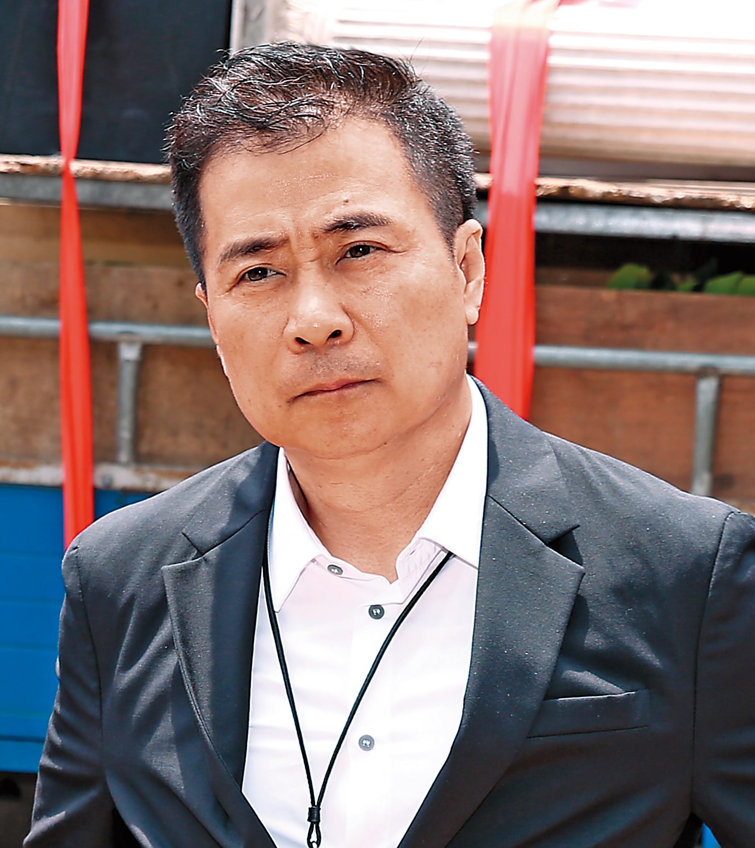 張榮華在本土劇站穩收視龍頭後,致力發展原創偶像劇,更和妻子蘇麗媚聯手,拚出三立「偶像王國」封號。