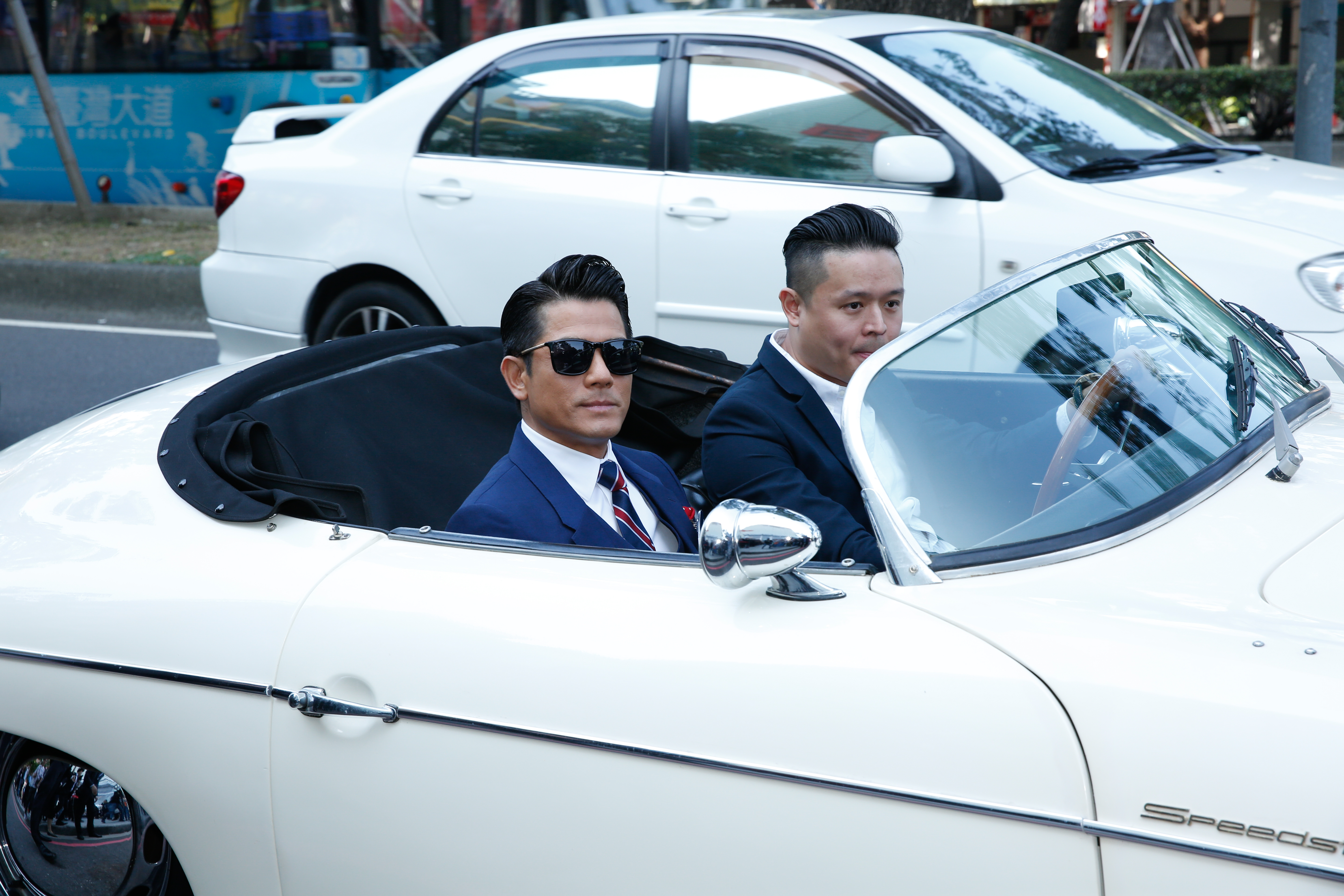郭富城今年第一次來台中出席浪琴表活動，特別坐著老爺車出場。
