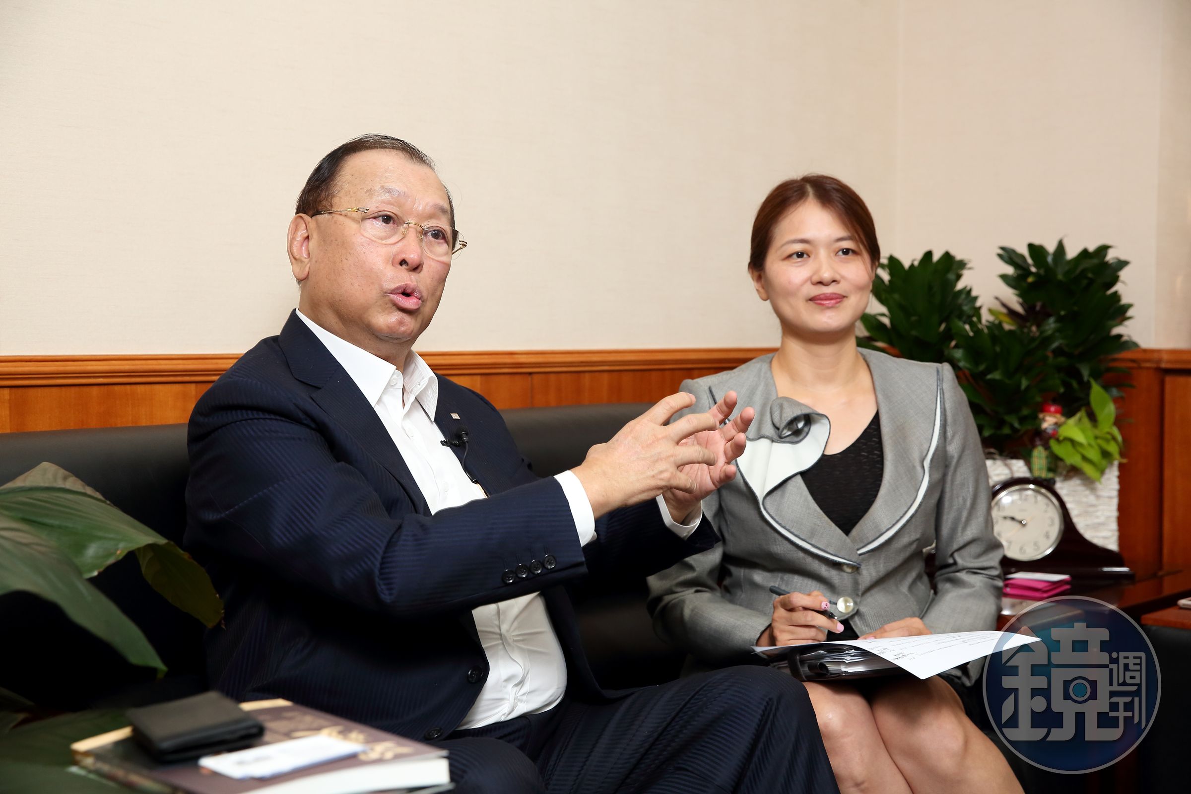 李成家（左）笑說，當年李伊俐（右）考上北一女，他感動得都哭了。