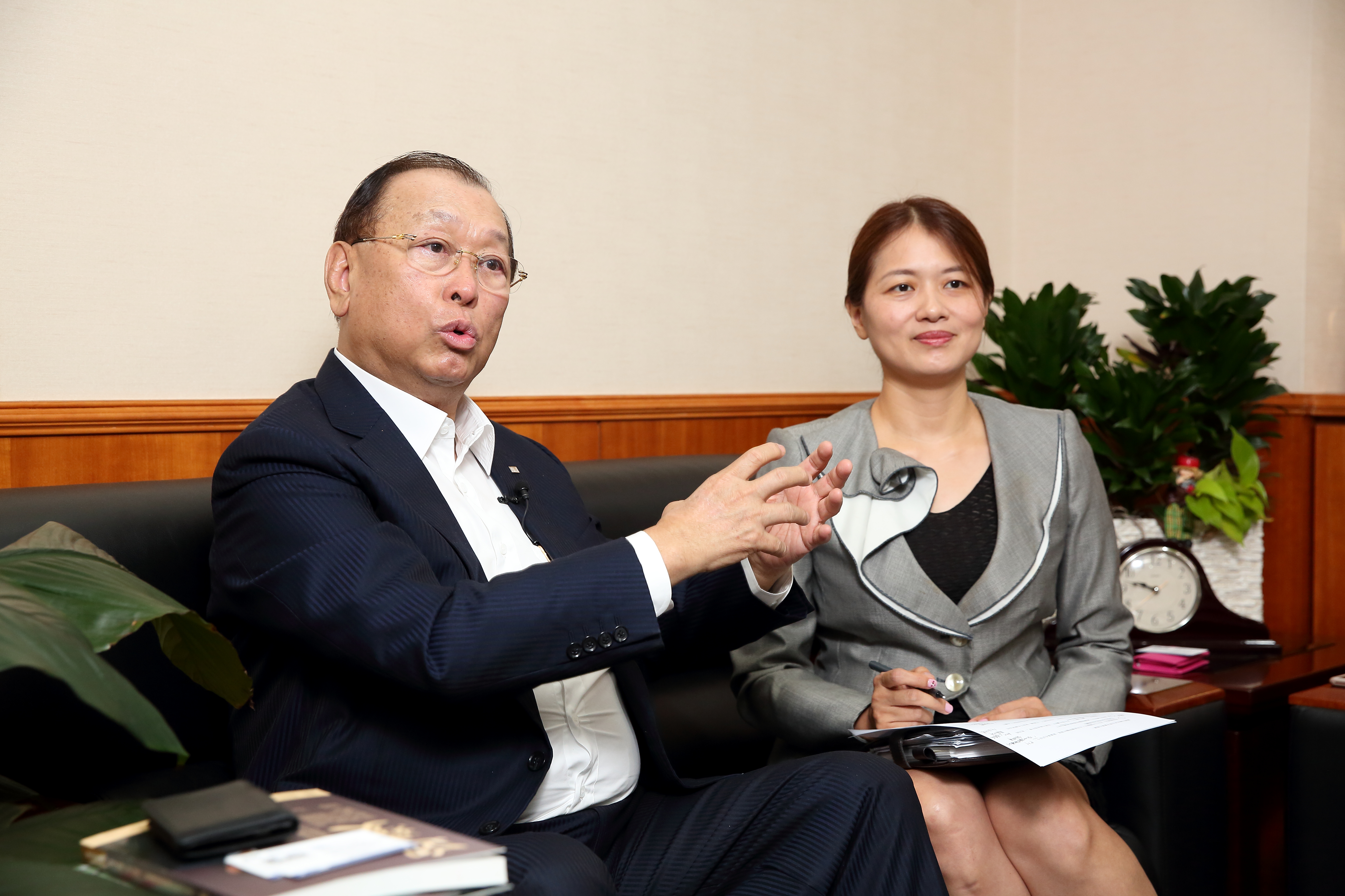 李成家（左）笑說，當年李伊俐（右）考上北一女，他感動得都哭了。