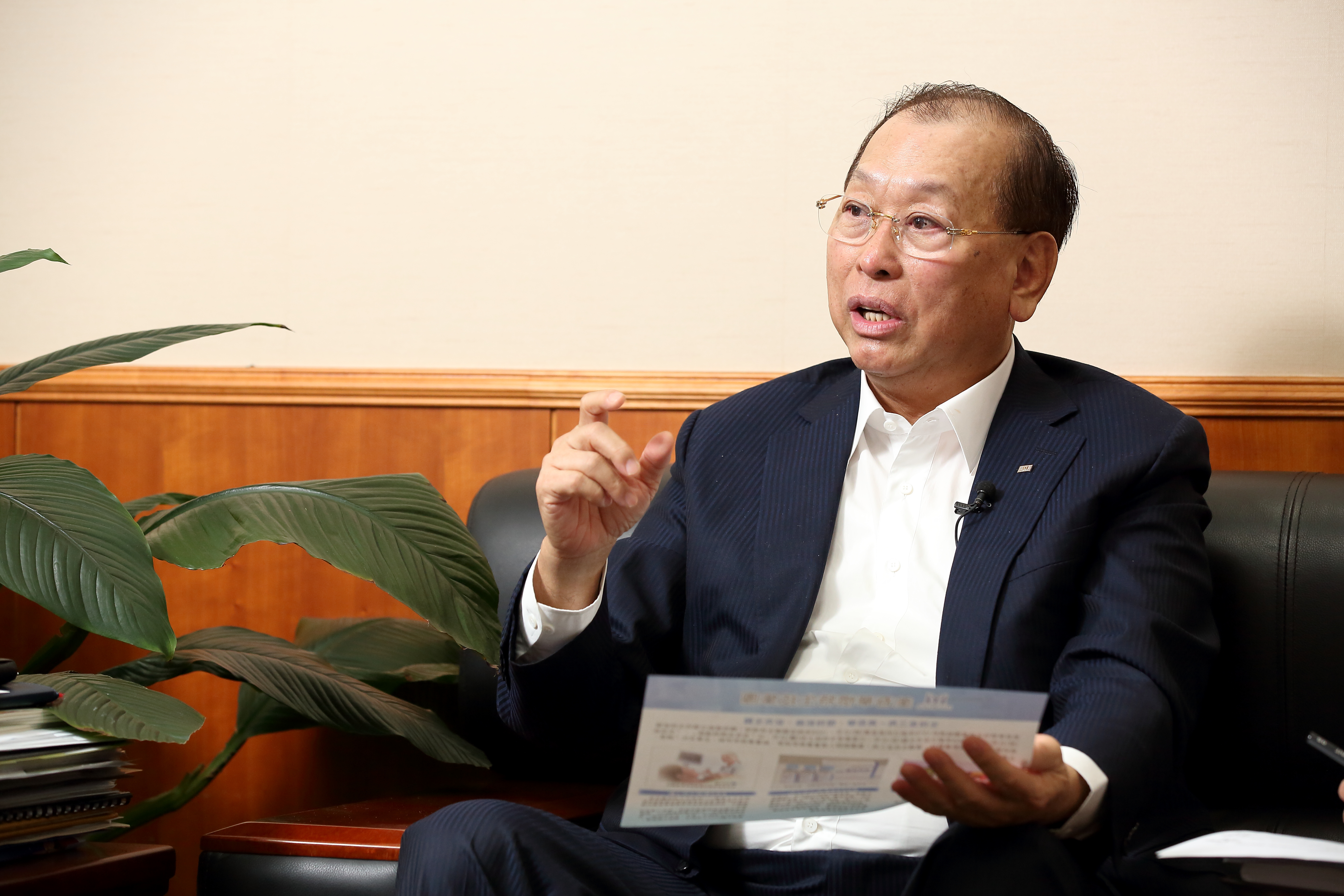 提起創業甘苦，李成家說，他對前中央銀行總裁許遠東相當感佩。