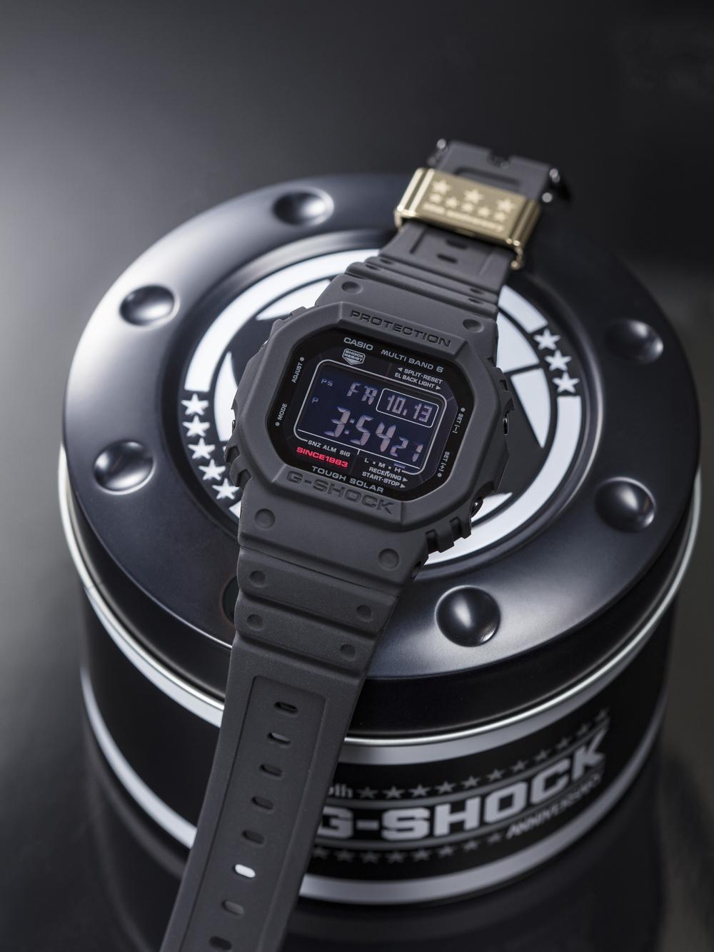《「BIG BANG BLACK」GW-5035A-1A》功能：多功能時間顯示；六局電波校時/機芯：太陽能石英機芯/建議售價：NT$12,000