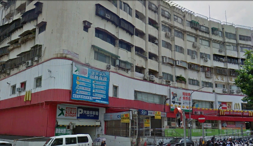 遠東愛買景美店外觀。（翻攝自Google Earth）