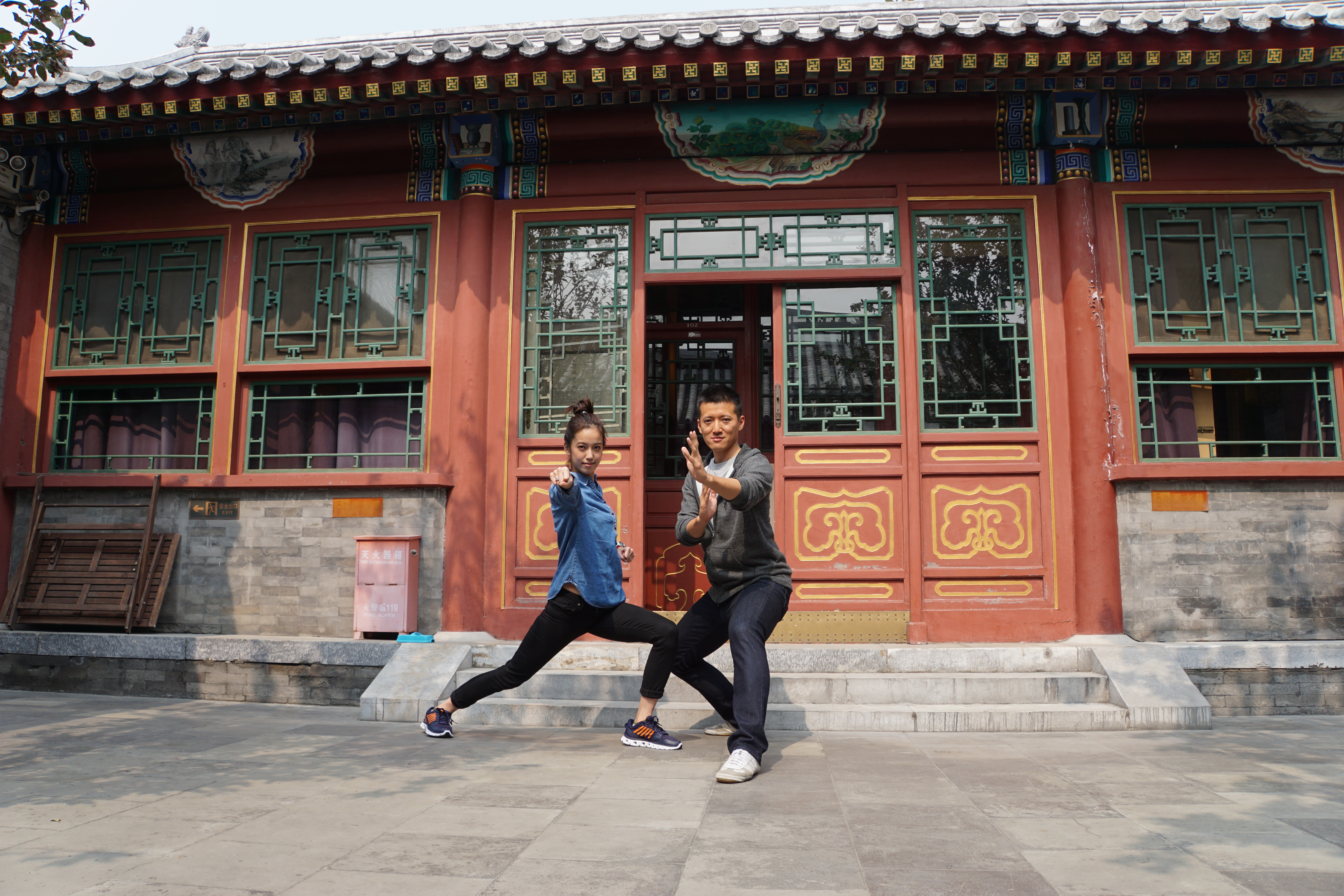 黃鴻璽的民宿「夜奔北京」曾接待不少藝術家，台灣演員陳庭妮也曾入住。（黃鴻璽提供）