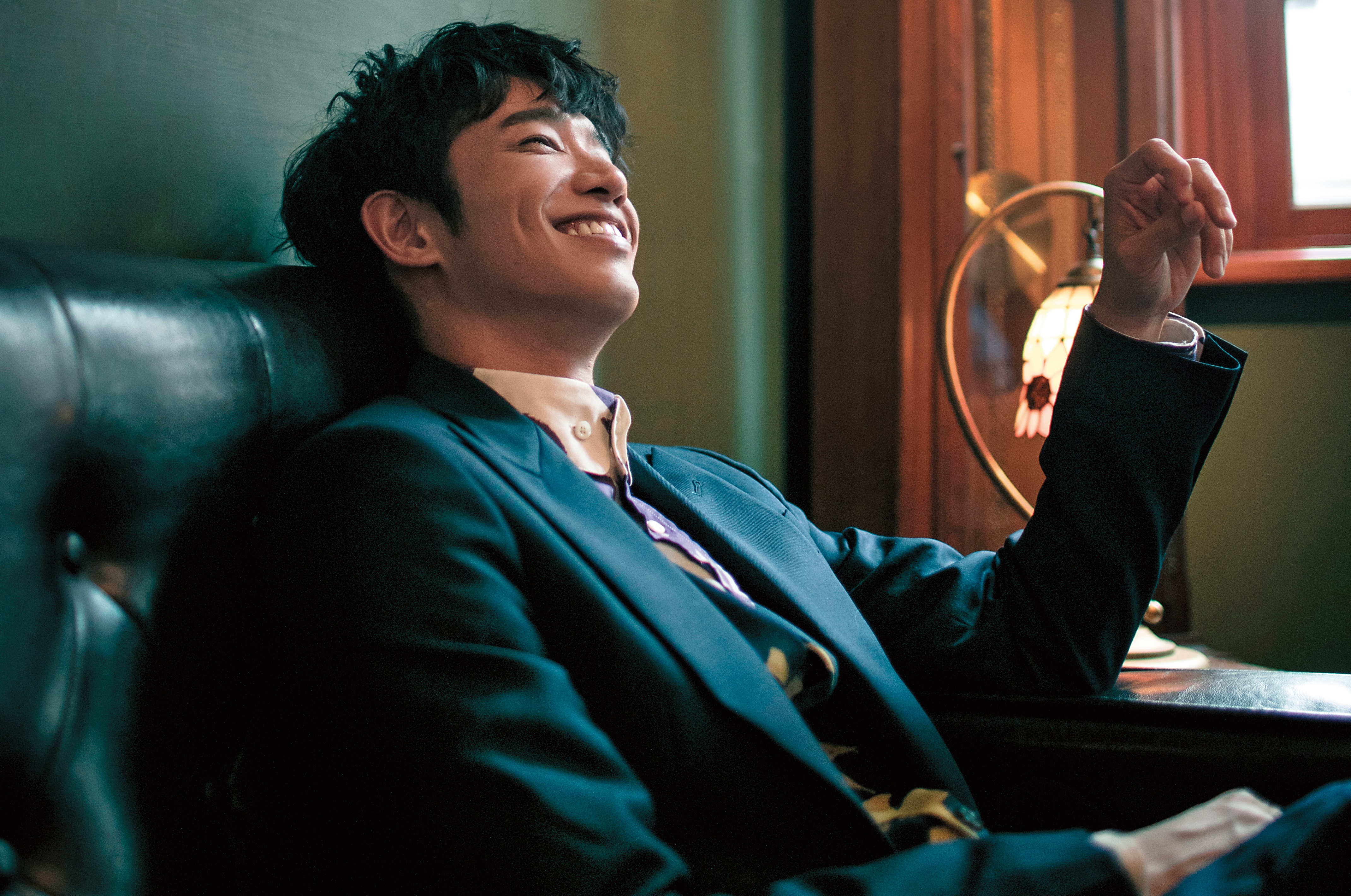 不是性格很激烈的人， 回想就算被打了， 劉以豪再失控， 頂多都是拿塑膠箱砸到牆上。