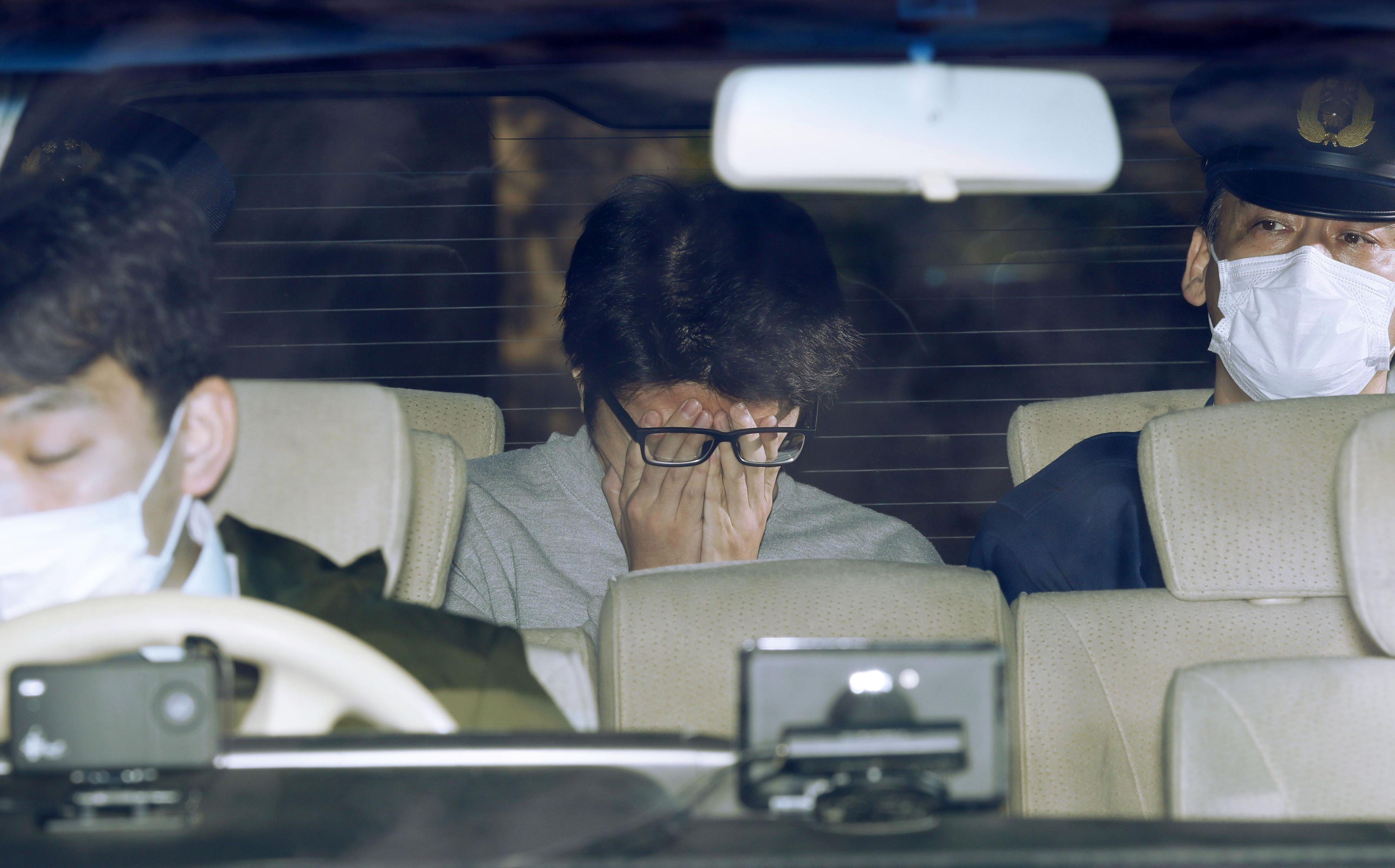 27歲男子白石隆浩，透過社群網站接觸有自殺意圖的人，引誘至承租公寓殺害分屍，警方從他家中共搜出八個裝有頭顱的保冷箱與240塊人骨。（東方IC）