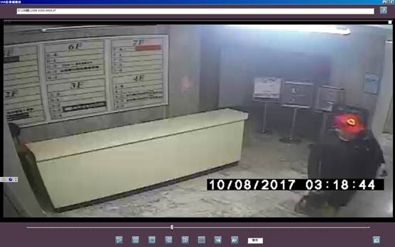 位於汀州路三段的台北市東南亞戲院翁姓少東驚傳住家驚傳遭竊，2名竊嫌共搜刮近400萬元的財物。（警方提供）