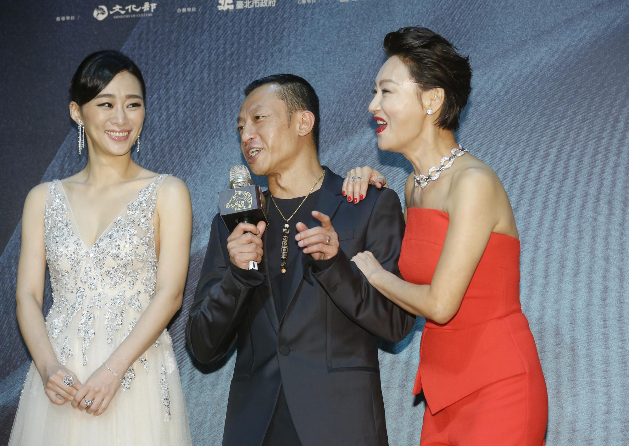楊雅喆不教戲中像惠英紅她們怎麼演，「她們全自動互鬥，自己會拚命。」