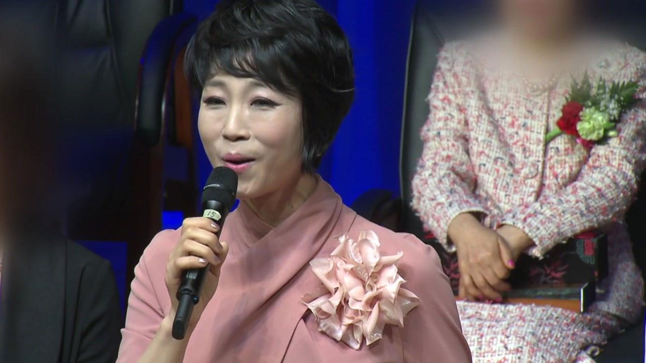 同公司女後輩求援遇到性騷擾,韓國實力派歌手文喜玉卻叫她不要聲張,被韓國網友狂罵:「是瘋了吧,真失望」。
