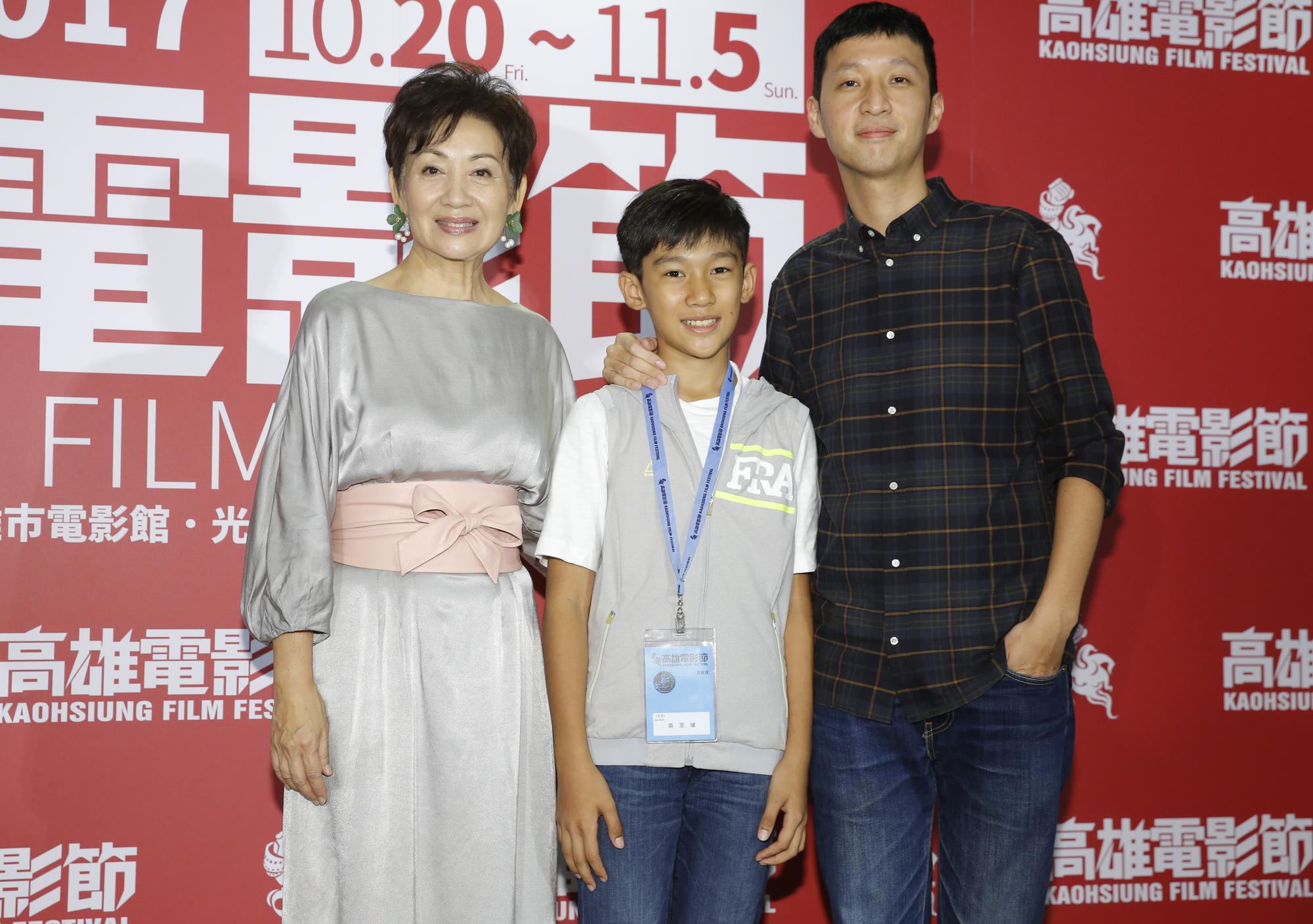 香港影后鮑起靜首次出演台片《生生》,她特地從香港飛來參加高雄電影節舉辦的電影首映會。