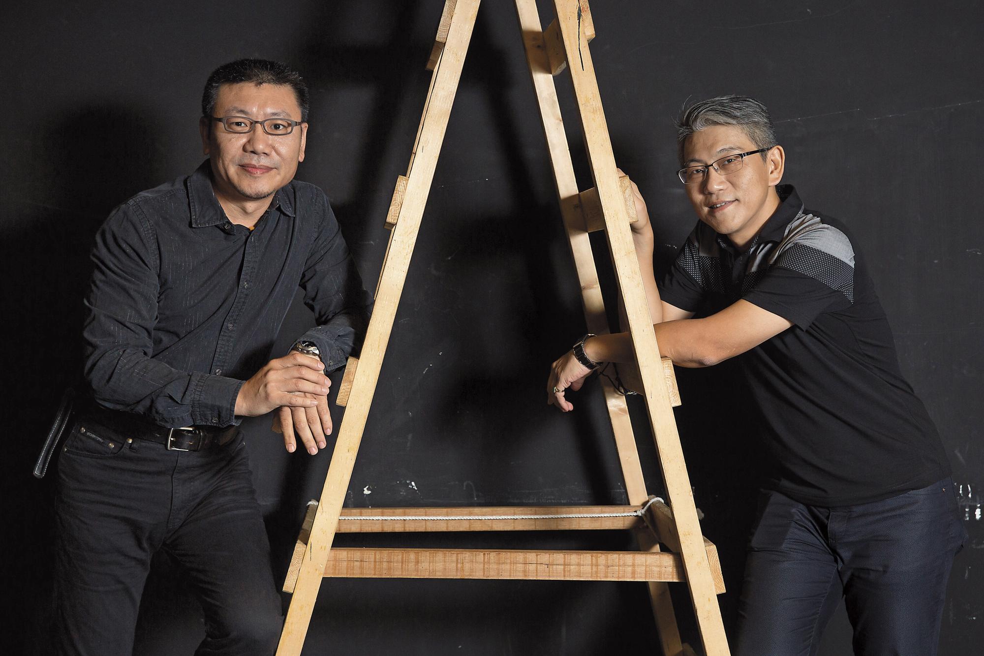 故事工廠執行長林佳鋒(左)與春河劇團行政總監郎祖明(右),對授權IP到中國各有策略。