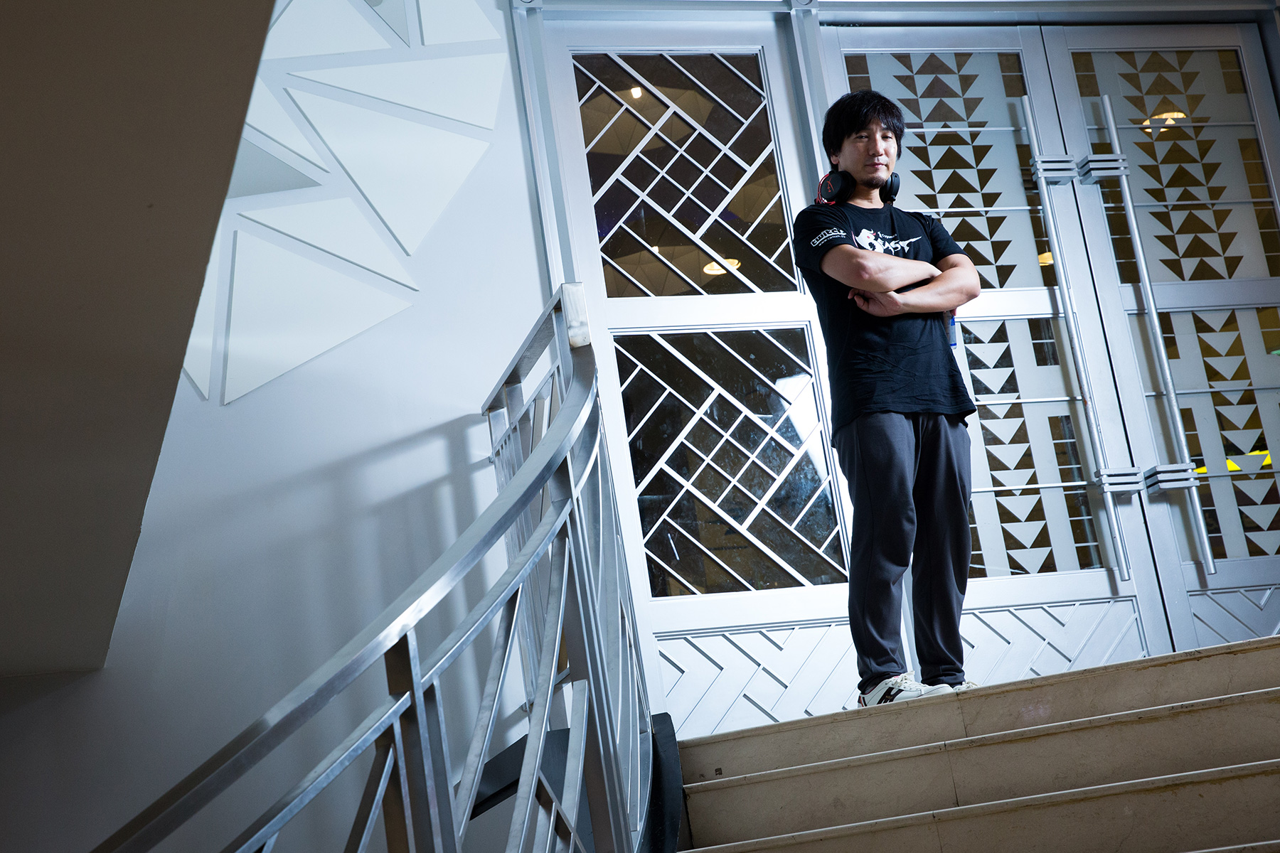 梅原大吾被視為格鬥遊戲的代名詞，17歲時就拿下第一座世界冠軍，生涯締造許多傲人記錄。