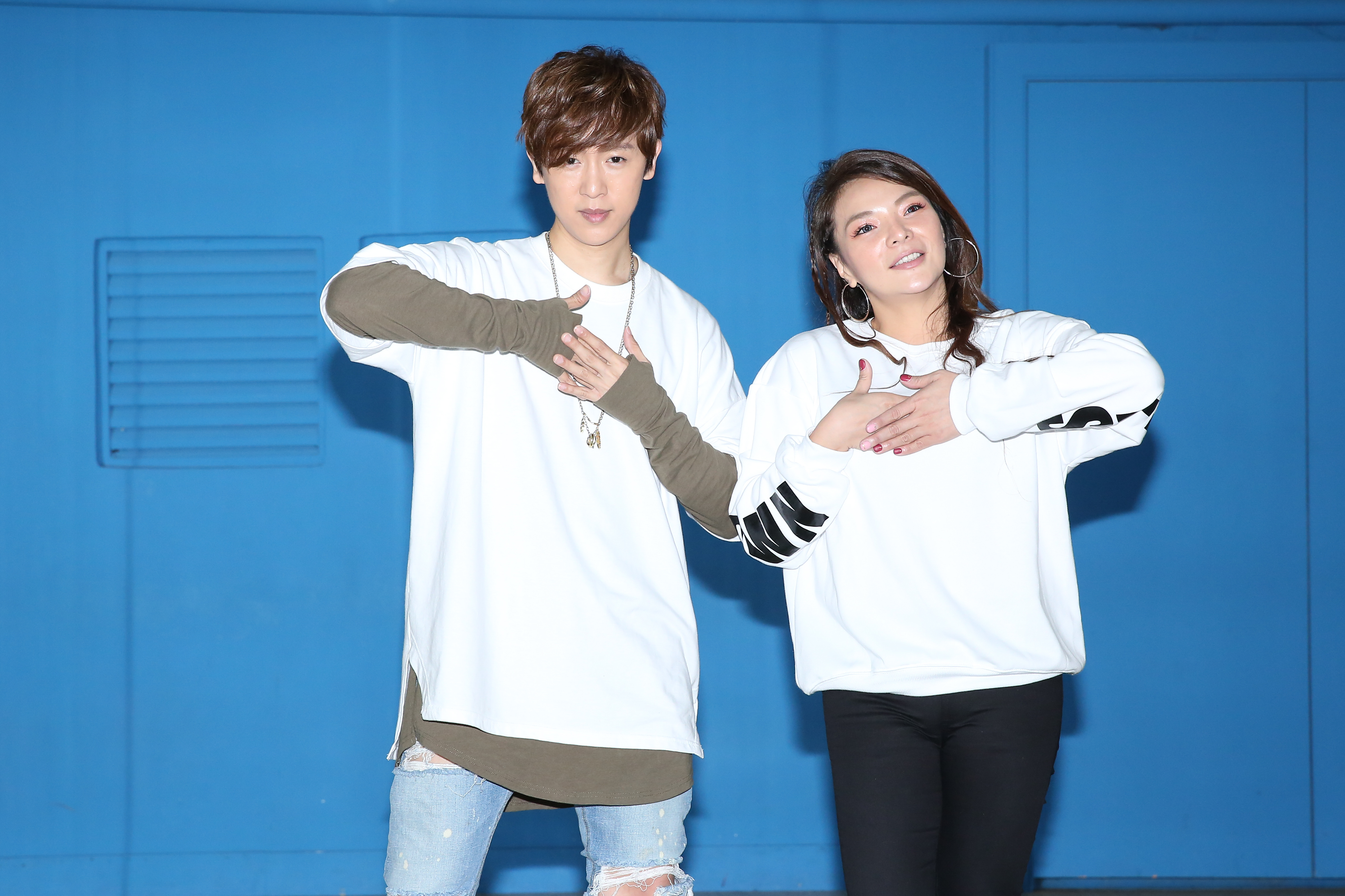 方泂鑌為了演唱會練舞，好友小甜甜特地來站台，結識8年的兩人是好閨蜜。