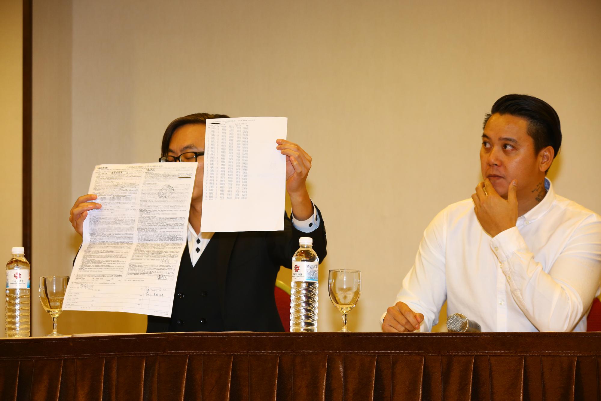 陳鴻文當場提出貸款證明為憑,並提告捍衛清白。