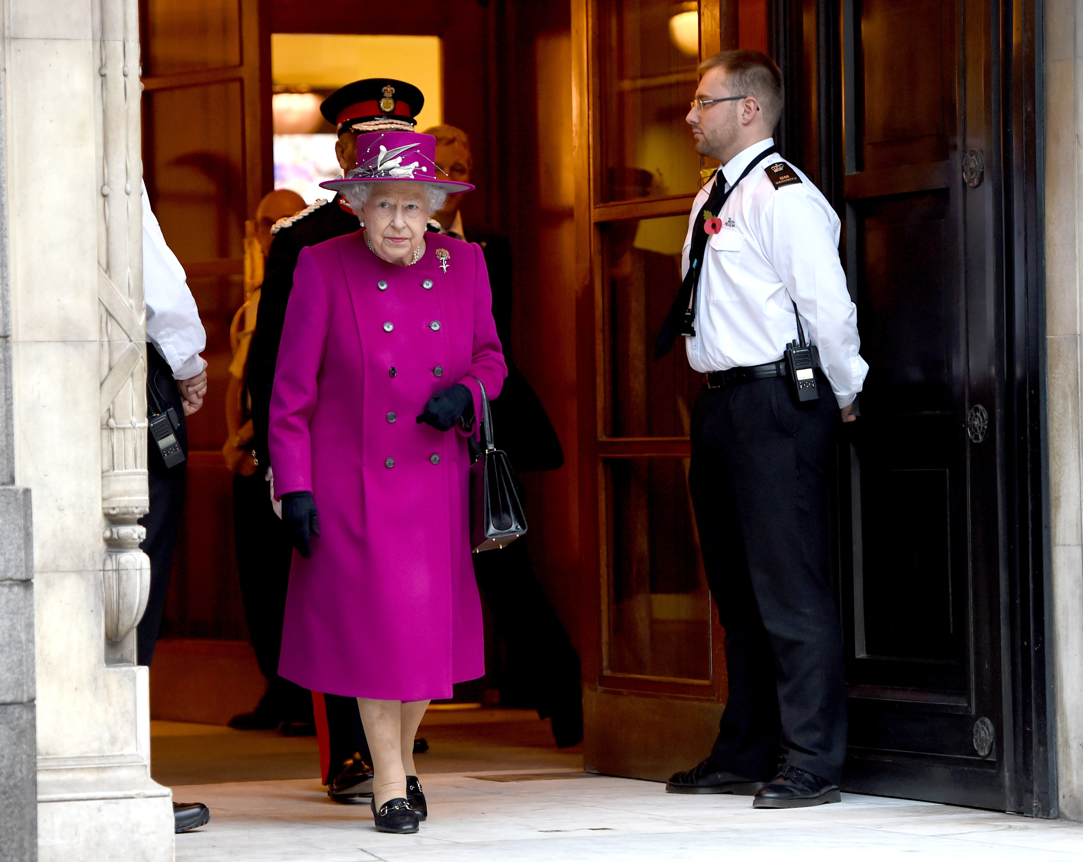 英國女王的私人資產也被爆出持有離岸基金。（東方IC）