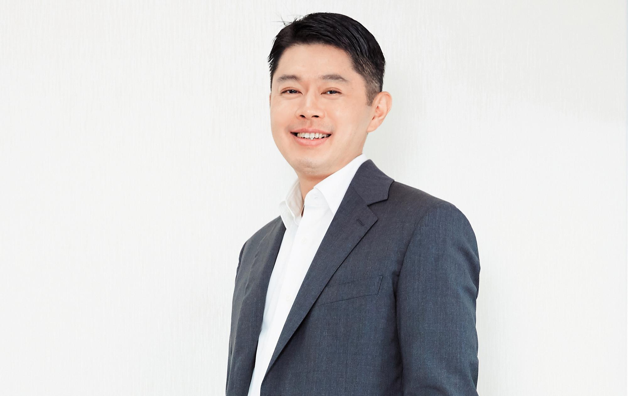 盛大集團總裁邱文友,在盛大文學董事長暨總裁任內發展全版權策略,讓線上作品成為知名IP。