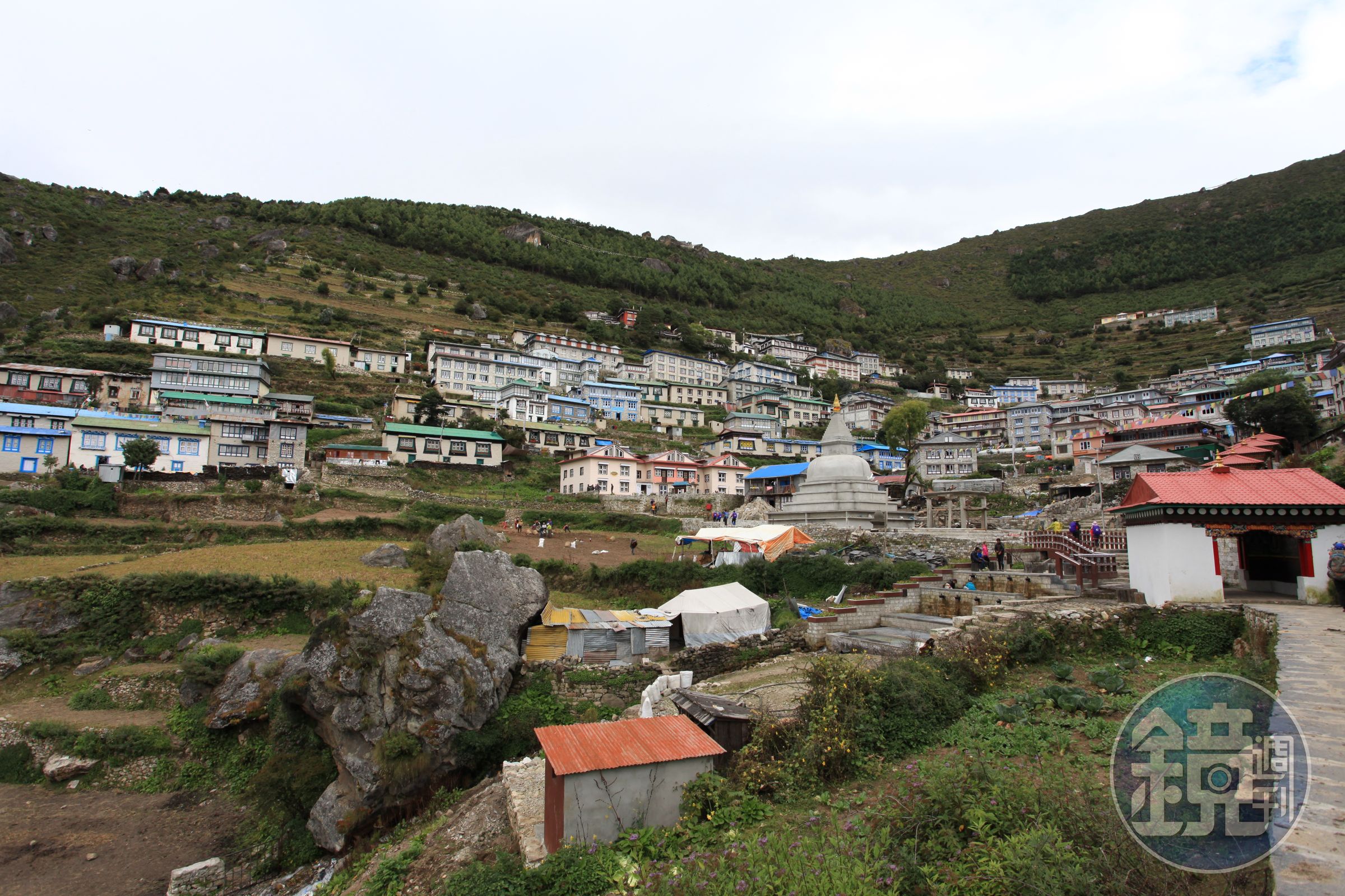一踏進Namche bazer（南崎巴札），就可感受它的氣派。