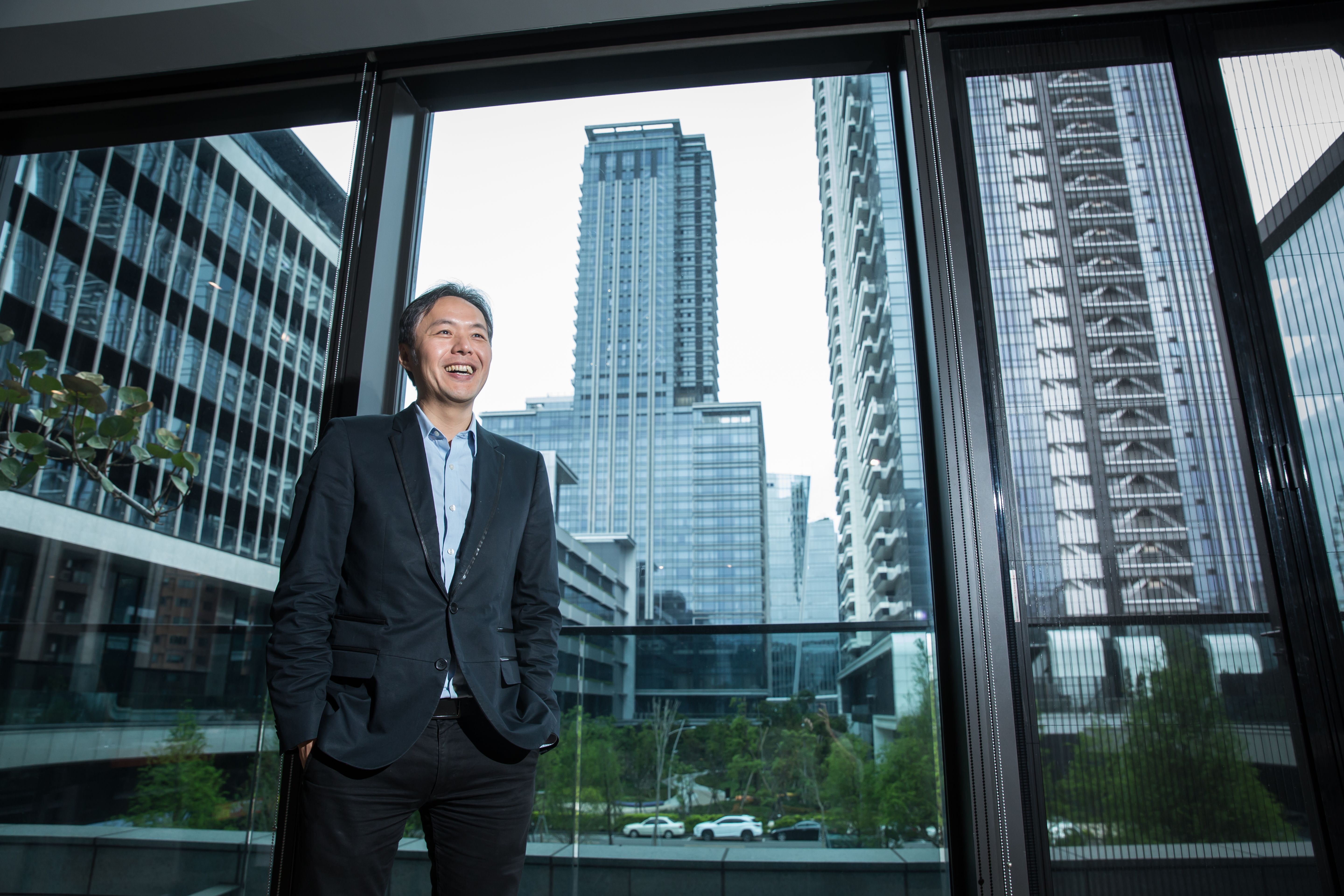 王牌操盤人張智超熱愛美食，他從饕客變老闆，成功跨足餐飲界。