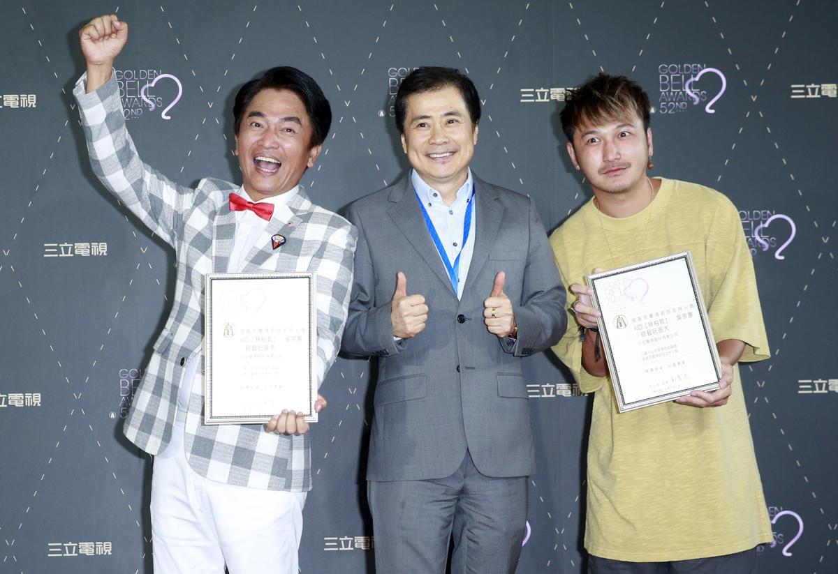 三立新聞台曾去MOD上架,卻遭台數科旗下的中投有線電視移頻,最後三立總經理張榮華(中)屈服,讓三立新聞台從MOD下架。