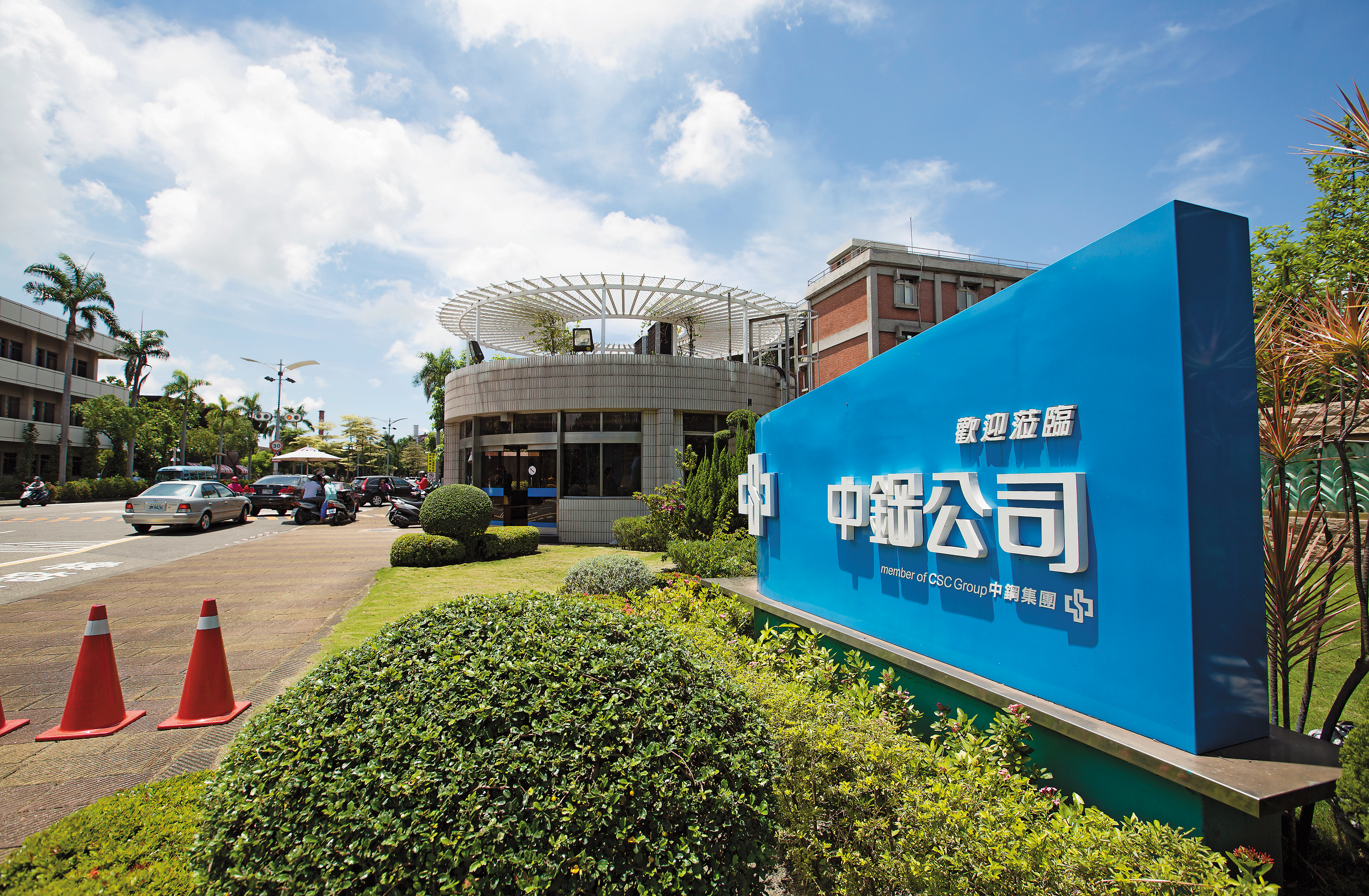 存單一個股，不會讓重壓單一股票的風險消失，例如幾年前的流行存股標的中鋼，因為近幾年表現不如預期，就大大影響存股成績。