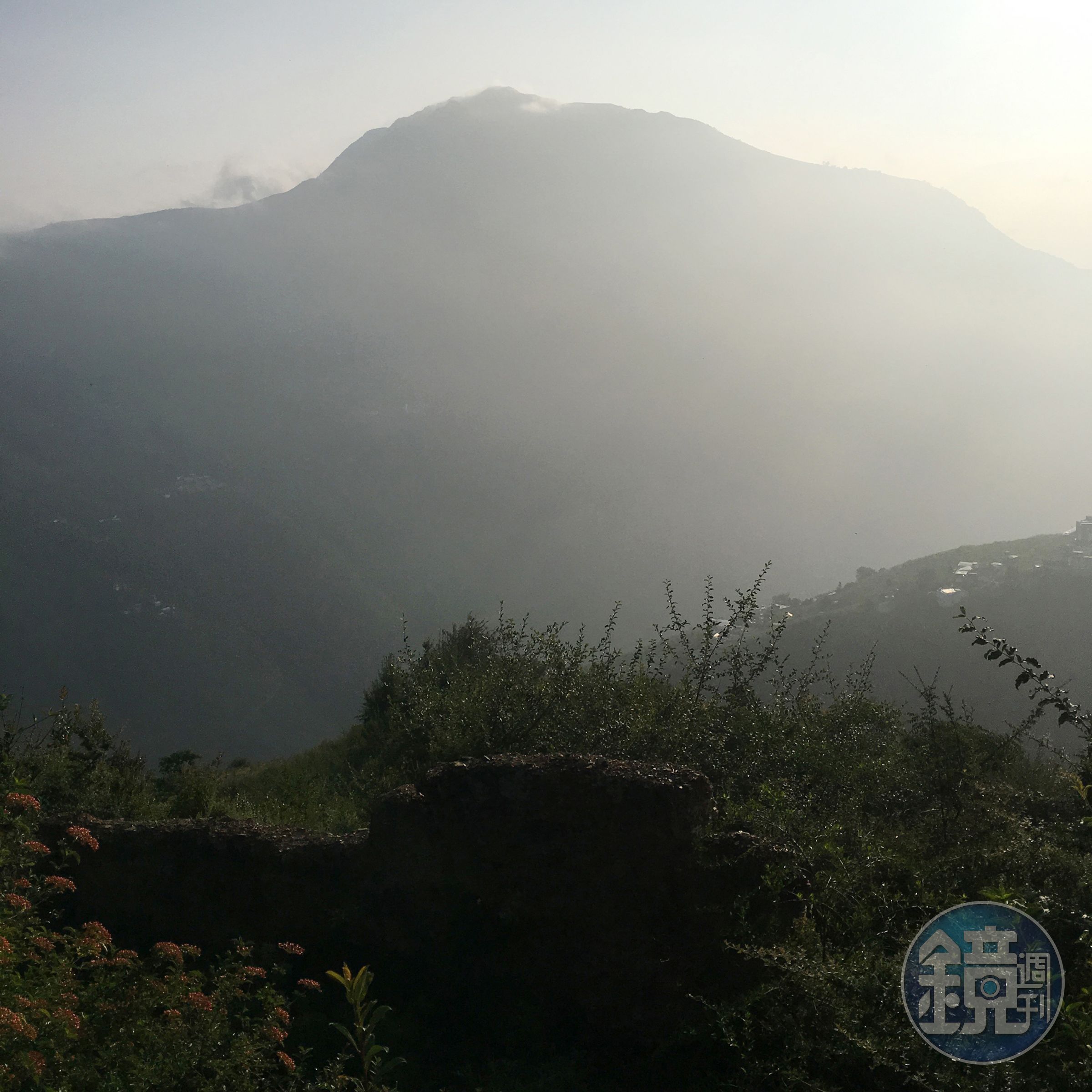 《塑料王國》裡的依姐與父母親來自風景優美的四川大涼山。（王久良提供）