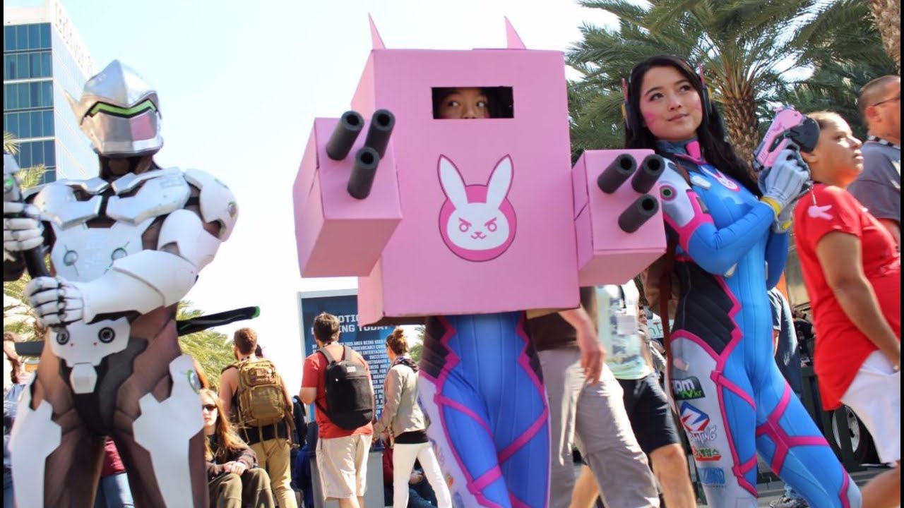 BlizzCon 2017 會場四處可見參加者扮成《鬥陣特攻》中的 D.Va 。（圖／網路）