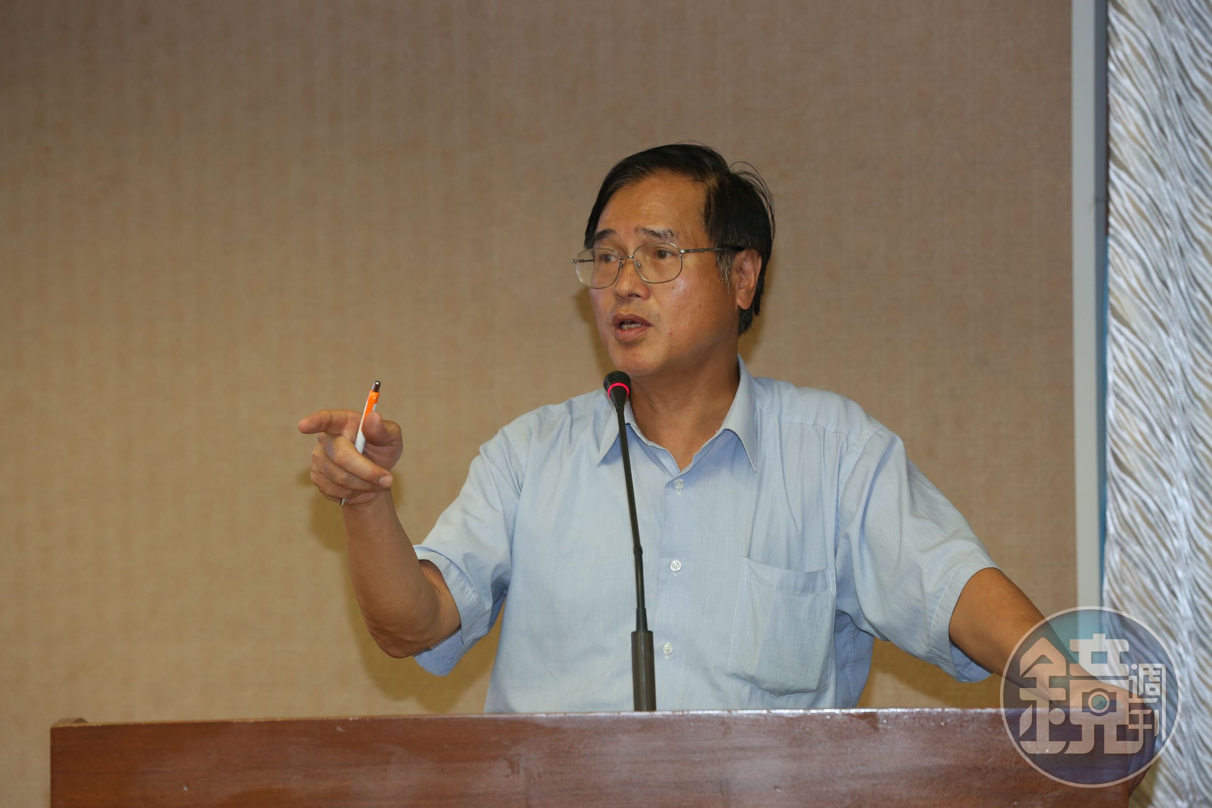 立委鄭天財強調，他對港務公司所作的預算主決議案具法律效力。