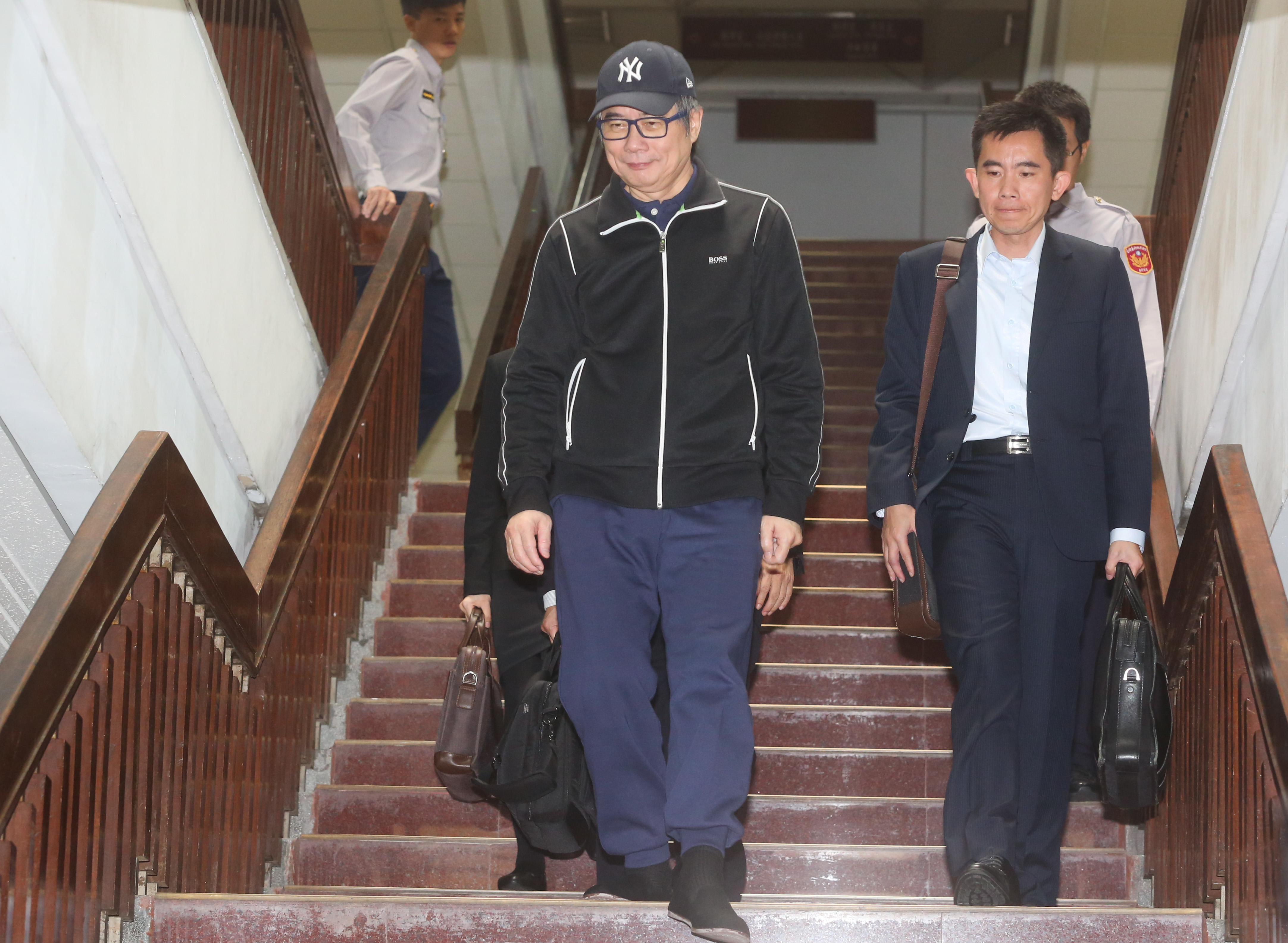 前立委蔡正元因涉及中影交易弊案，獲1000萬元交保，強調自己沒有犯罪。