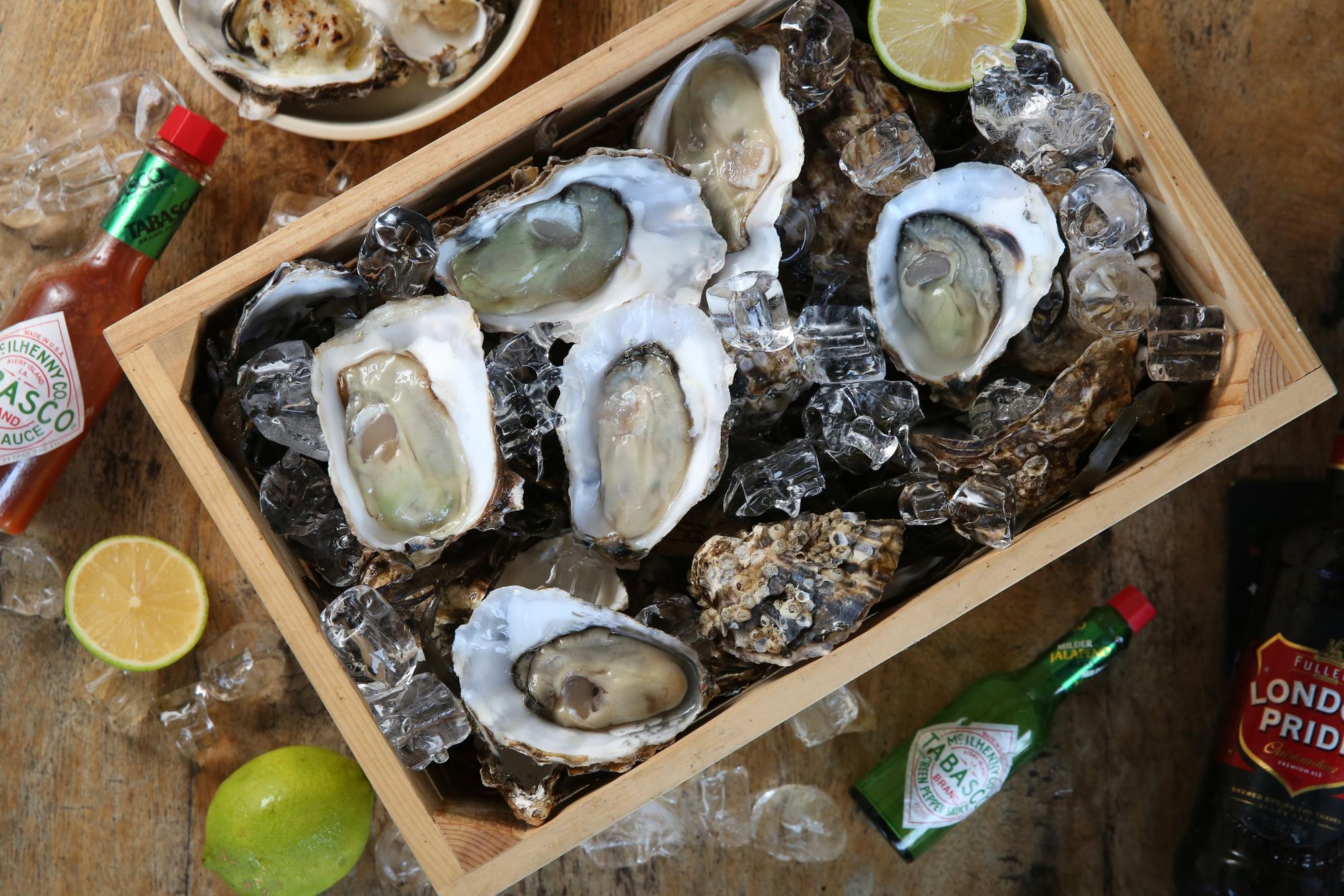 英國倫敦Borough Market 裡的超人氣生蠔，現在台北Maji市集也吃得到。