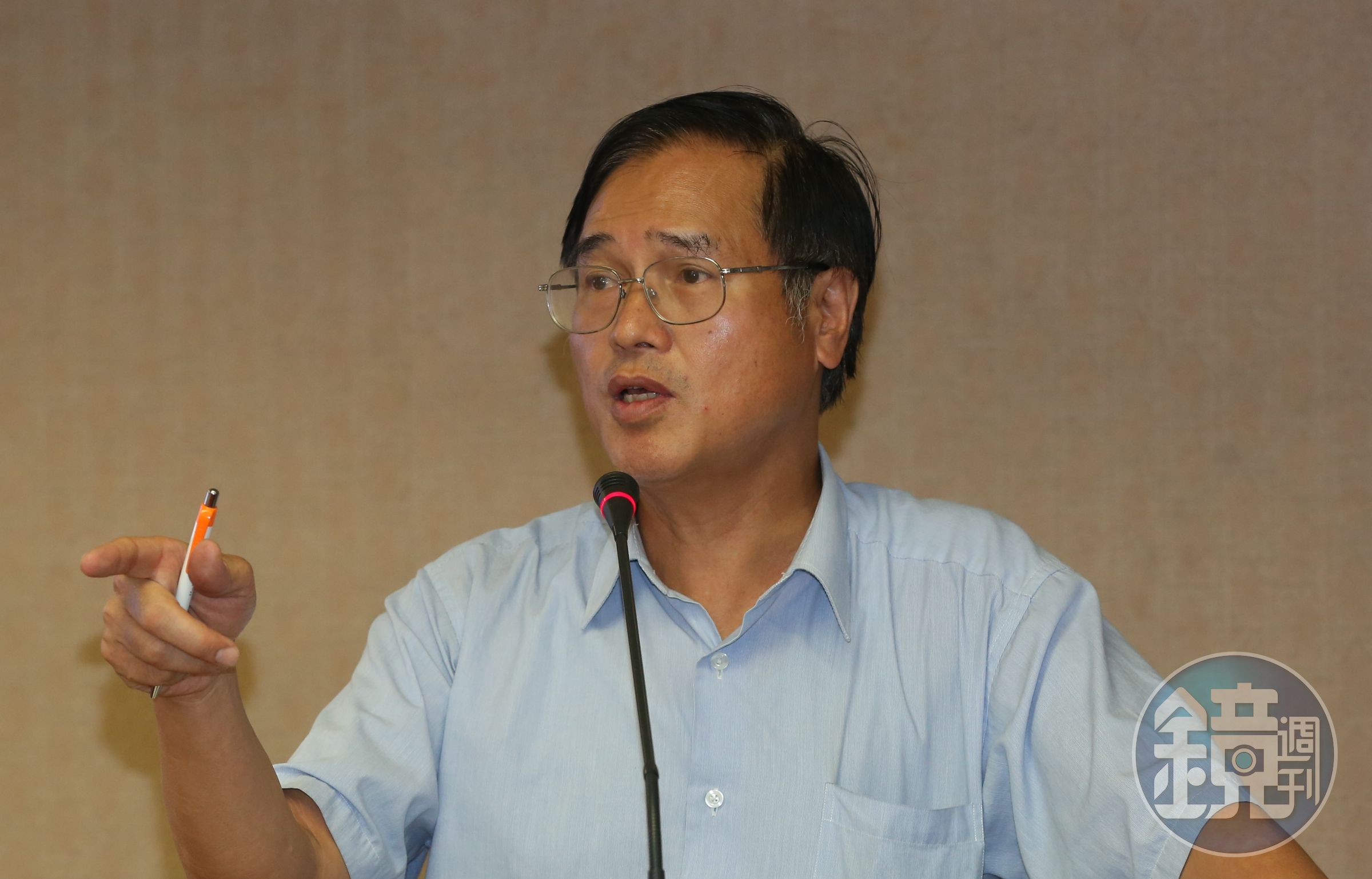 立委鄭天財強調，他對港務公司所作的預算主決議案具法律效力。