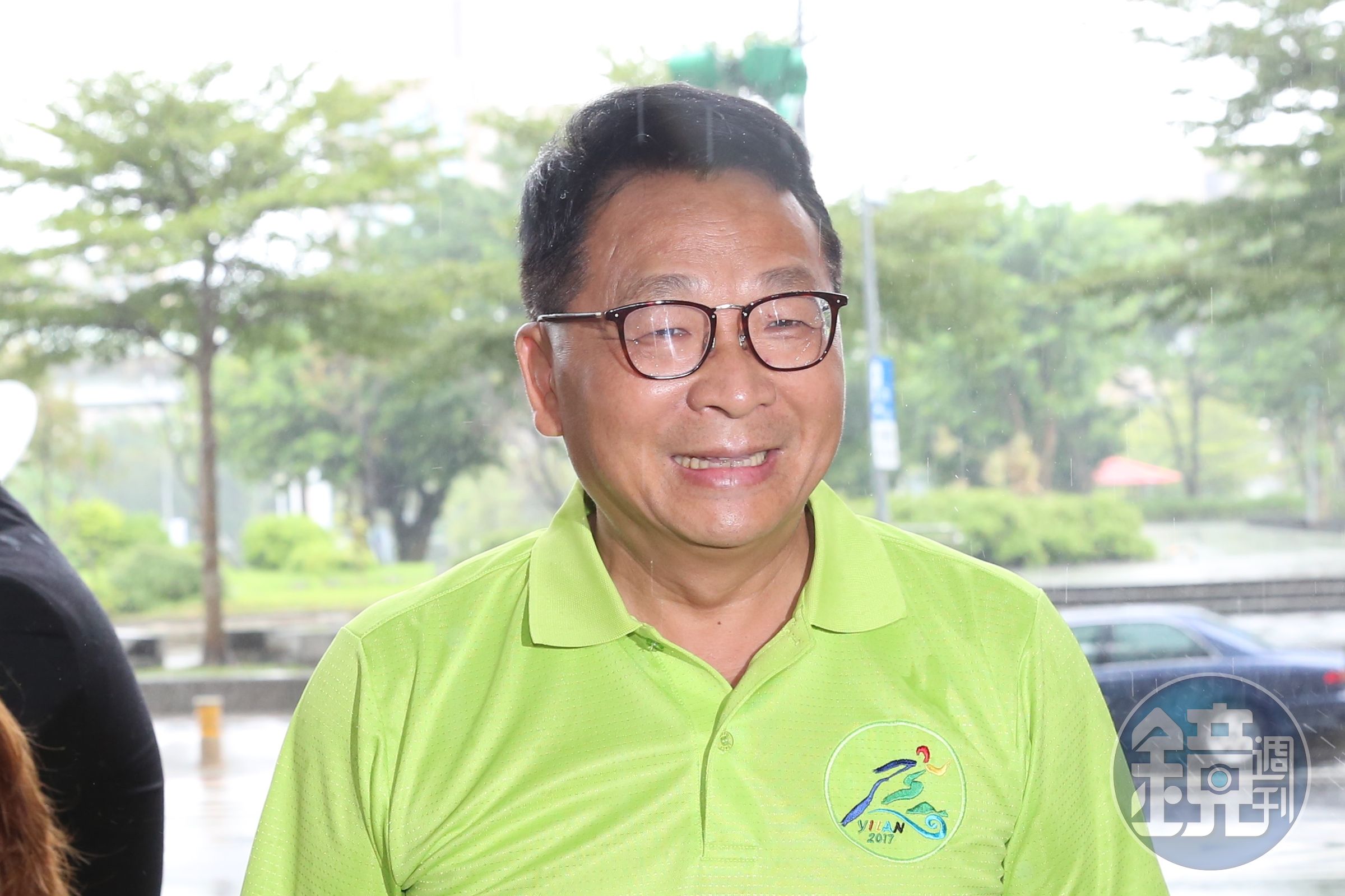 立委陳歐珀將「一家決標，價高者得」的決議案推翻，要求再研議。