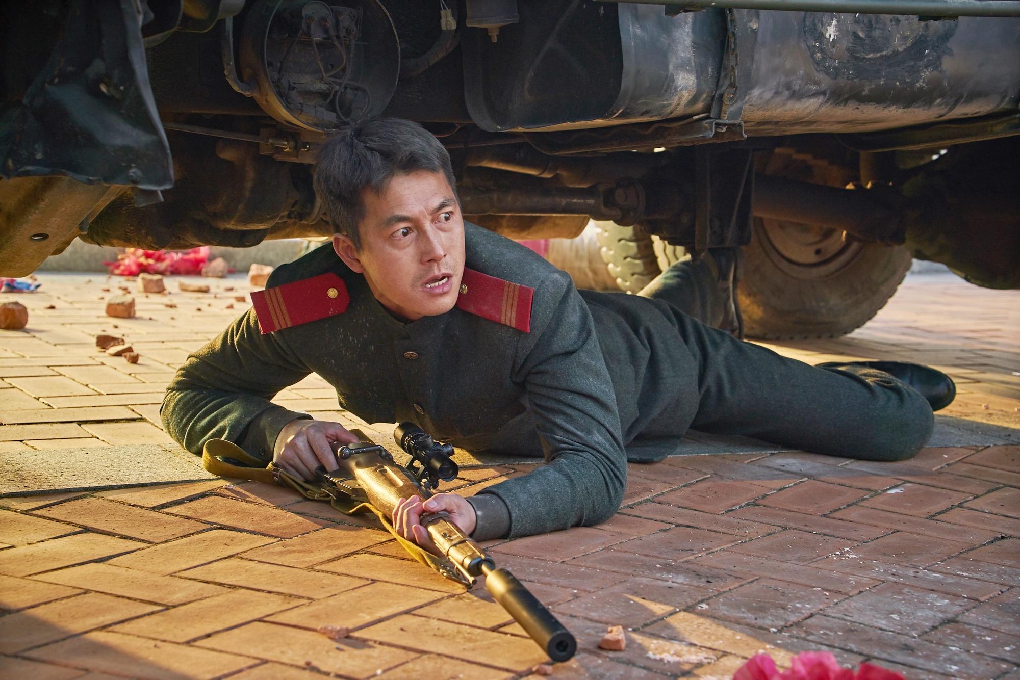 鄭雨盛主演的新片《Steel Rain》12月底在韓國上映,但11月15日搶先舉辦了宣傳報告會。(NEW提供)