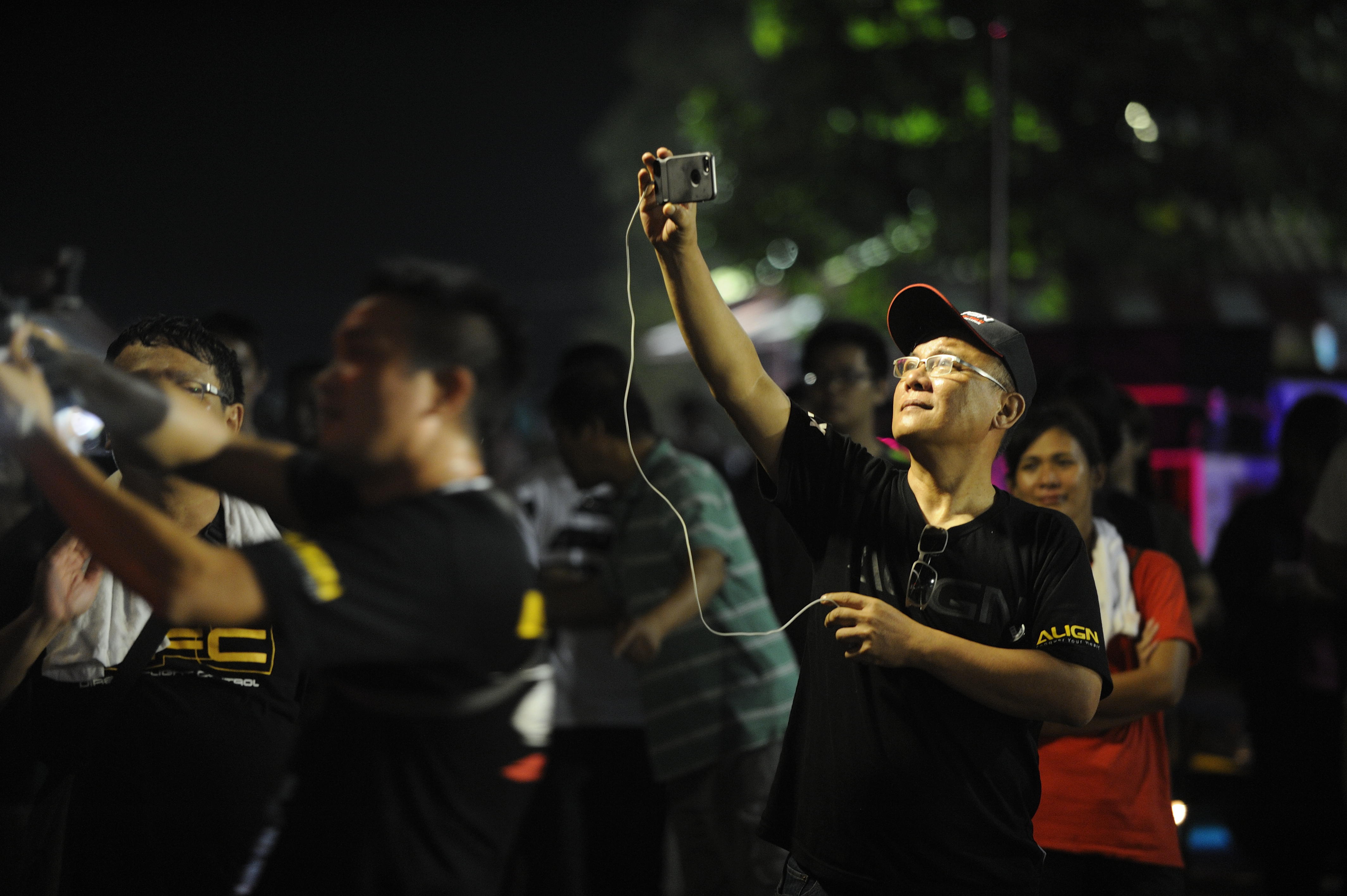 杜大森從自家地下室起家，而今旗下生產的遙控直升機拿下全球市占7成。