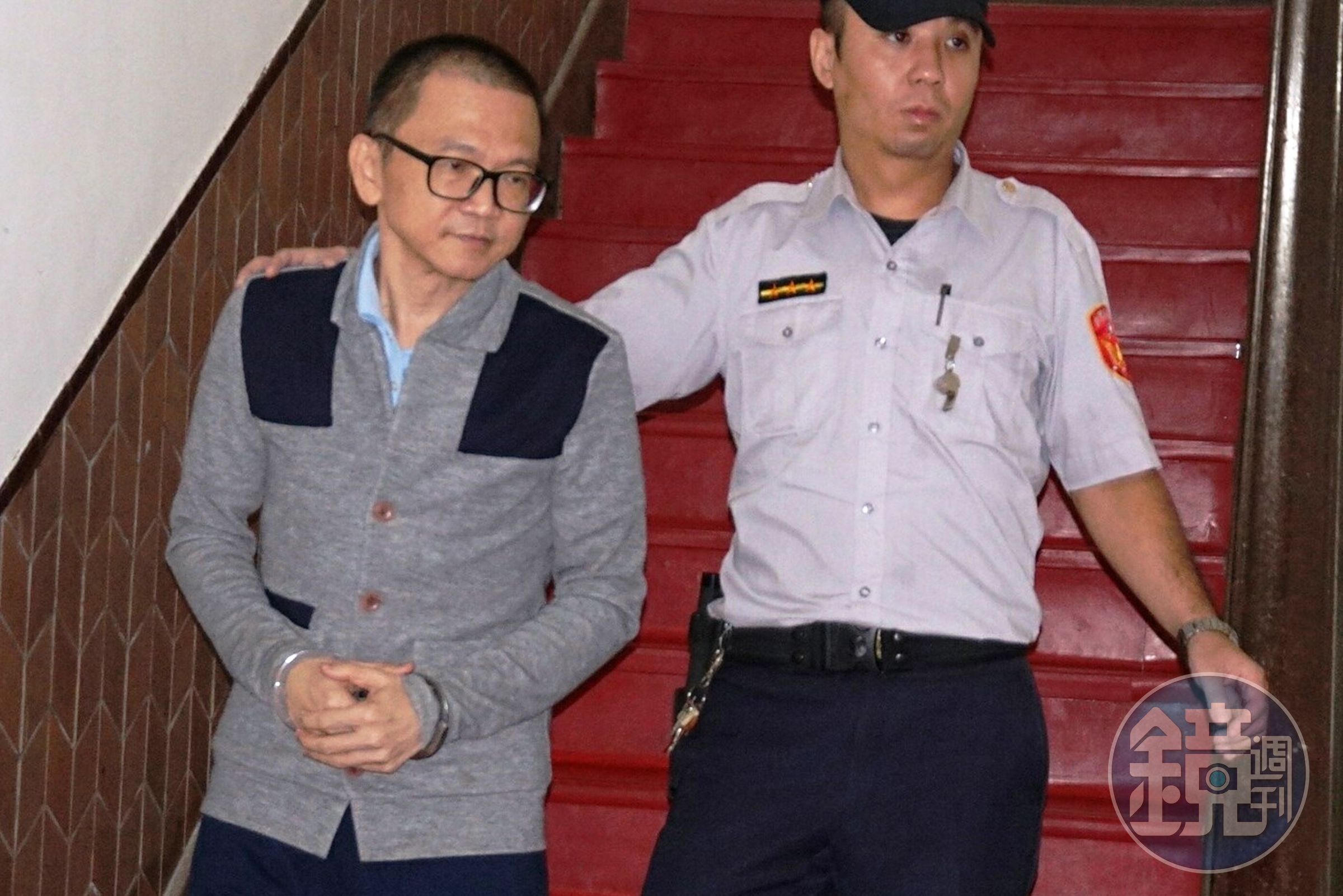 中信金集團老臣、中信金控前財務長張明田（左），因涉及中信金集團內湖購地弊案，遭押1年多後獲1億元交保。