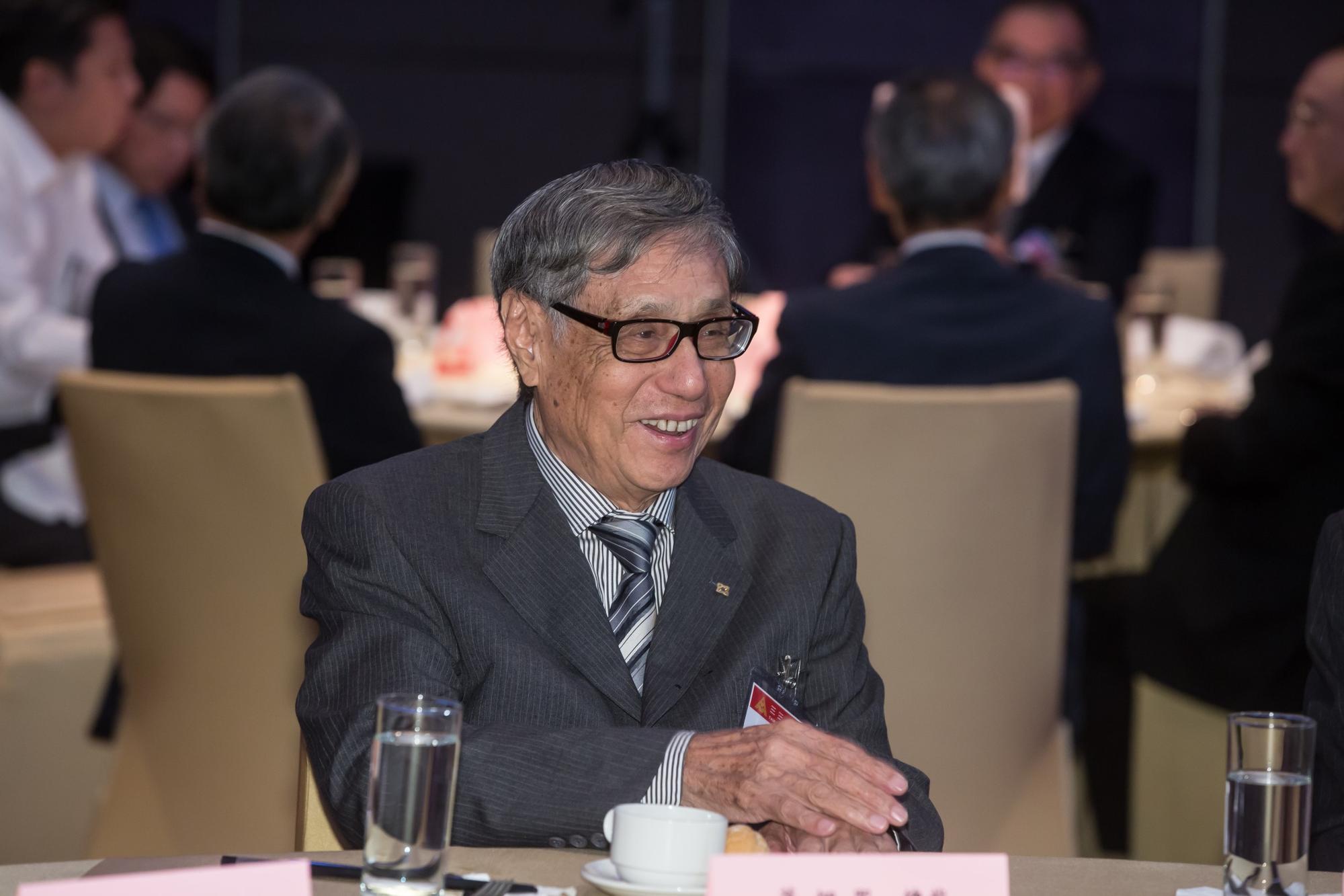能率集團總裁董炯熙,是日清即將在香港上市的公司董事。