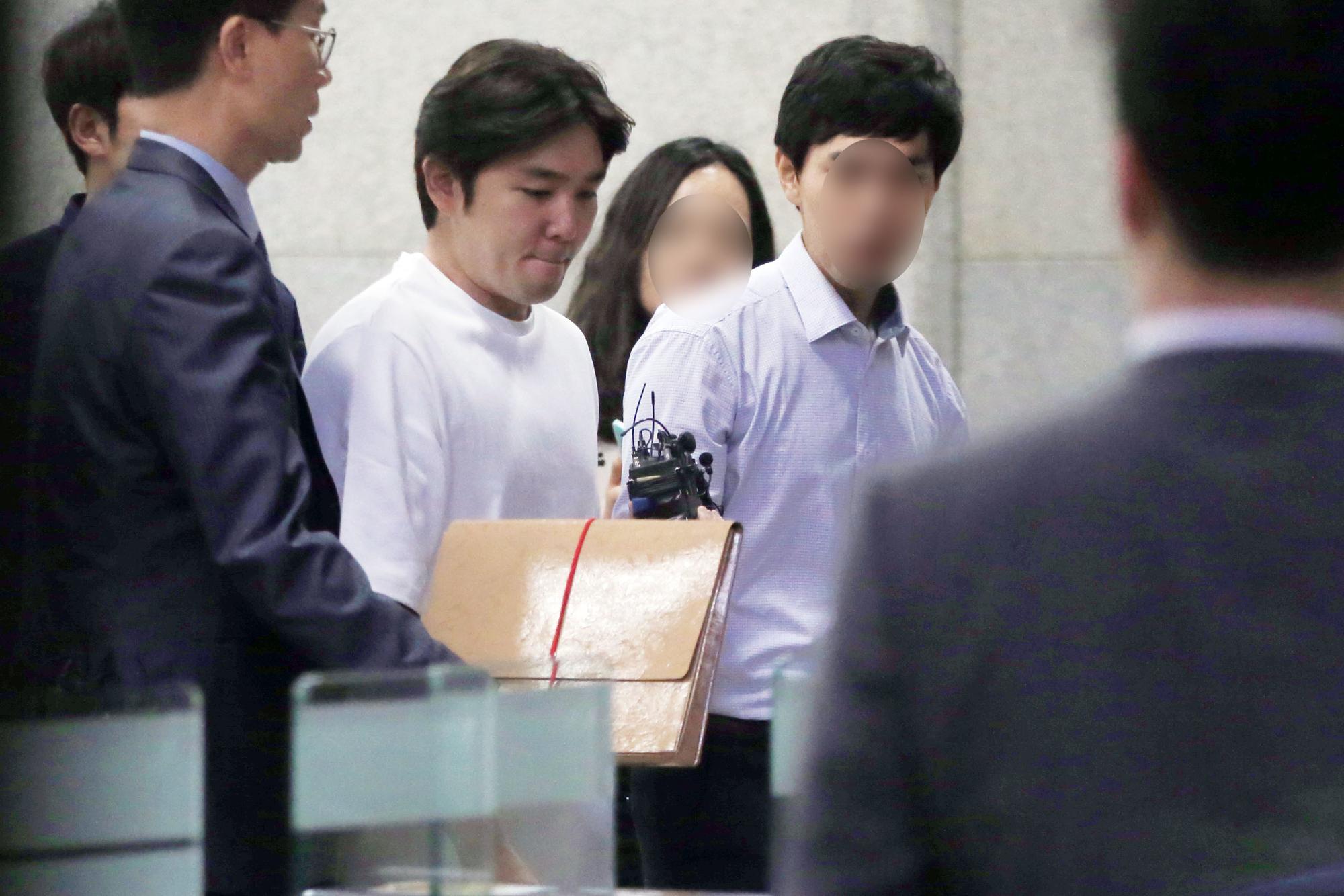 去年6月酒駕撞上路燈,清醒後上警局說明,強仁後來被處以20萬元罰金定讞。(東方IC)