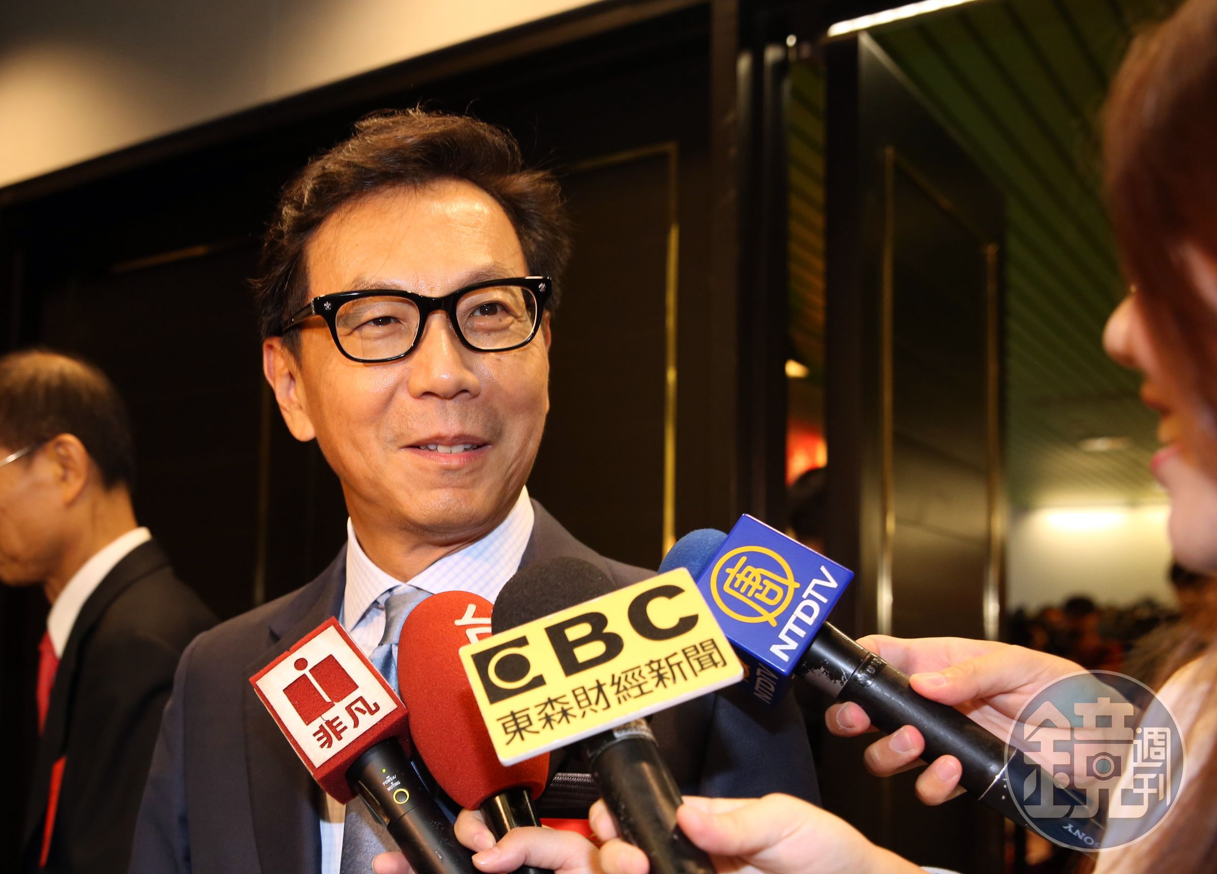 凱擘宣布放棄頻道代理業務，富邦大董蔡明忠到底在想什麼？