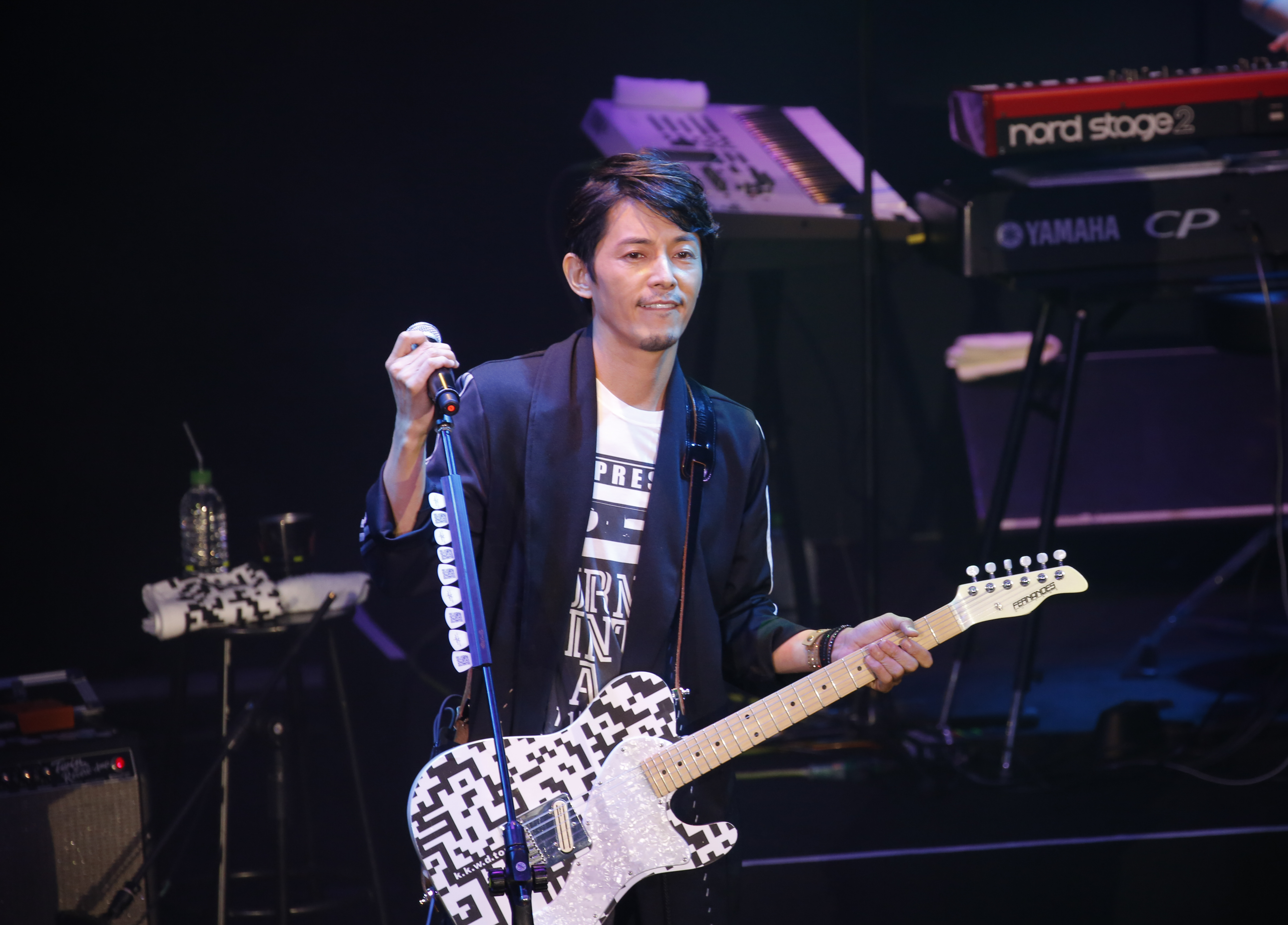 日本男星藤木直人首次在台灣舉行演唱會，吸引800粉絲捧場。