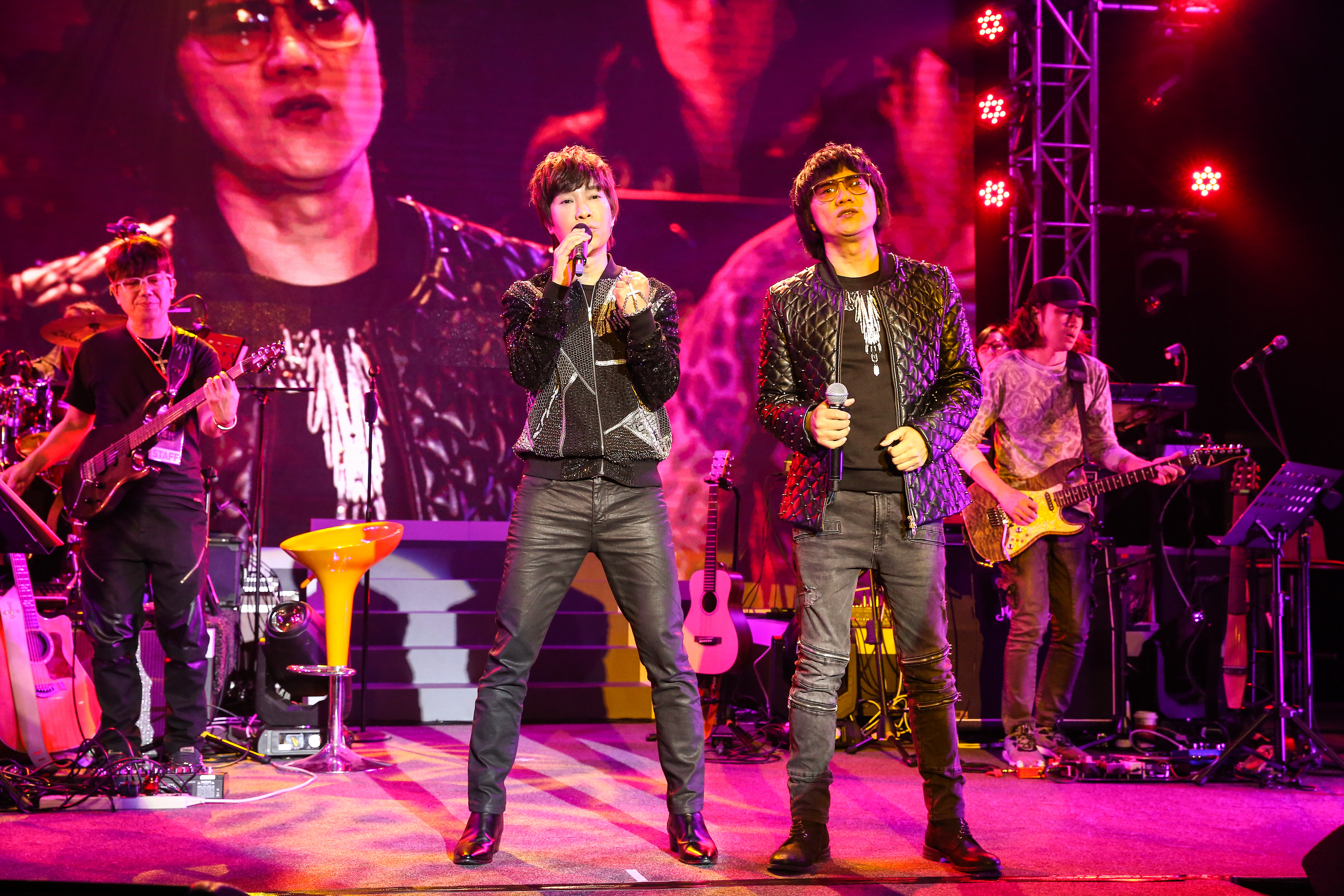 邰正宵和姚可傑等了快近30年，終於有機會一起同台演唱。