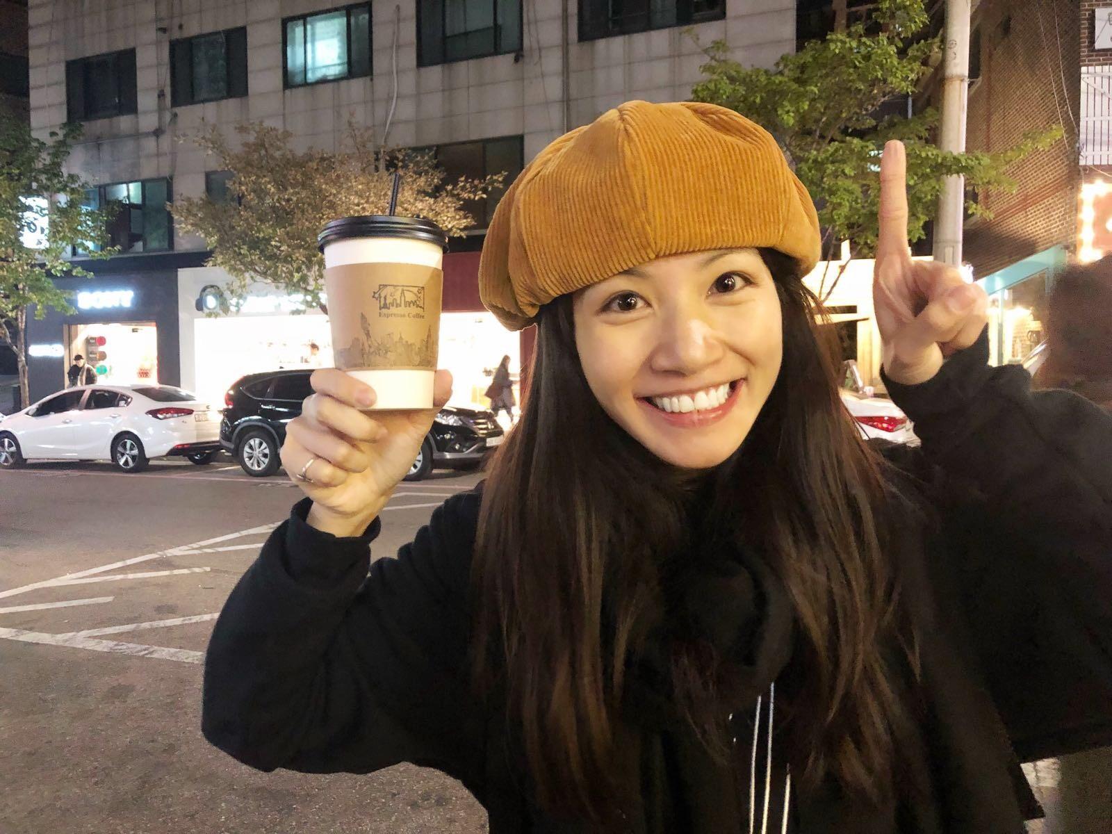 李千娜日前結束軋戲恐怖期，前往韓國度假休息，順便養回體重。（環球提供）