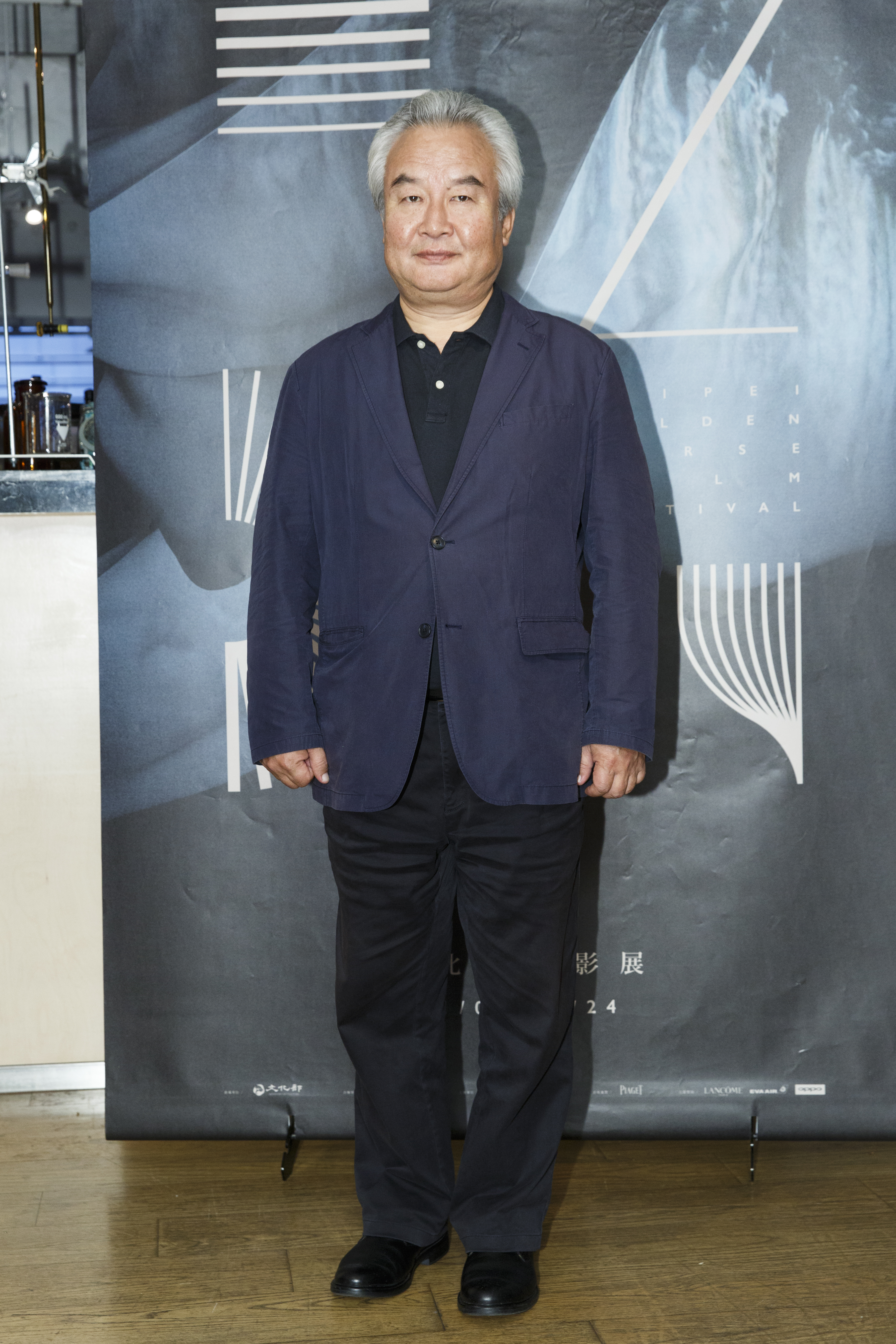 涂們本身就是蒙古鄂溫克族，常演出蒙古王爺、大漠可汗等角色，被封為「王爺專業戶」。