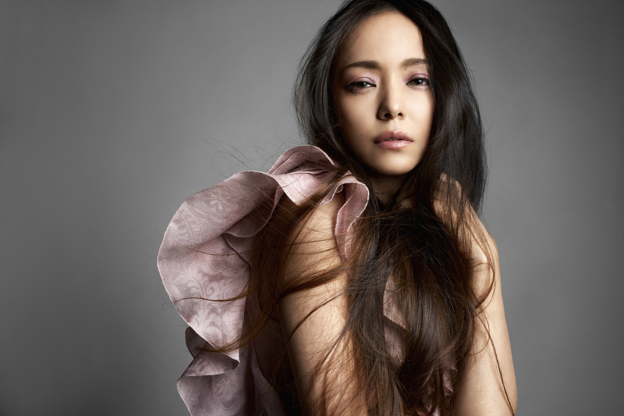 安室奈美惠的《Finally》精選輯成為日本歌壇今年最賣座專輯，引退前劃下完美句點。（avex Taiwan提供）